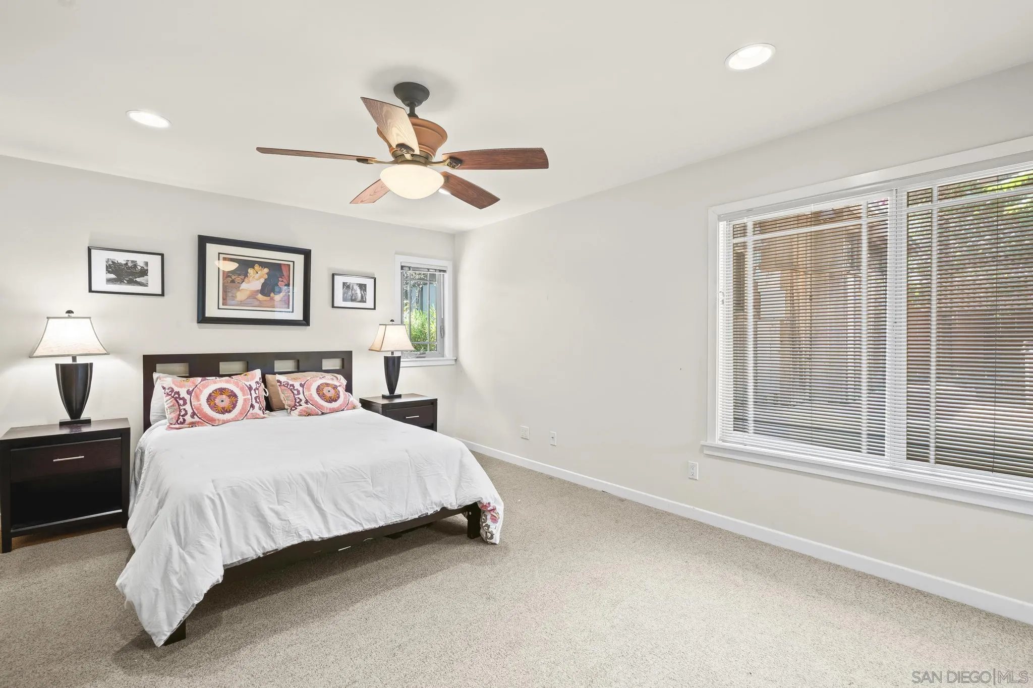 https://cdn.realtyfeed.com/cdn/127/250038773/15a58868f8c7525f6da9a08d49e9df69.webp