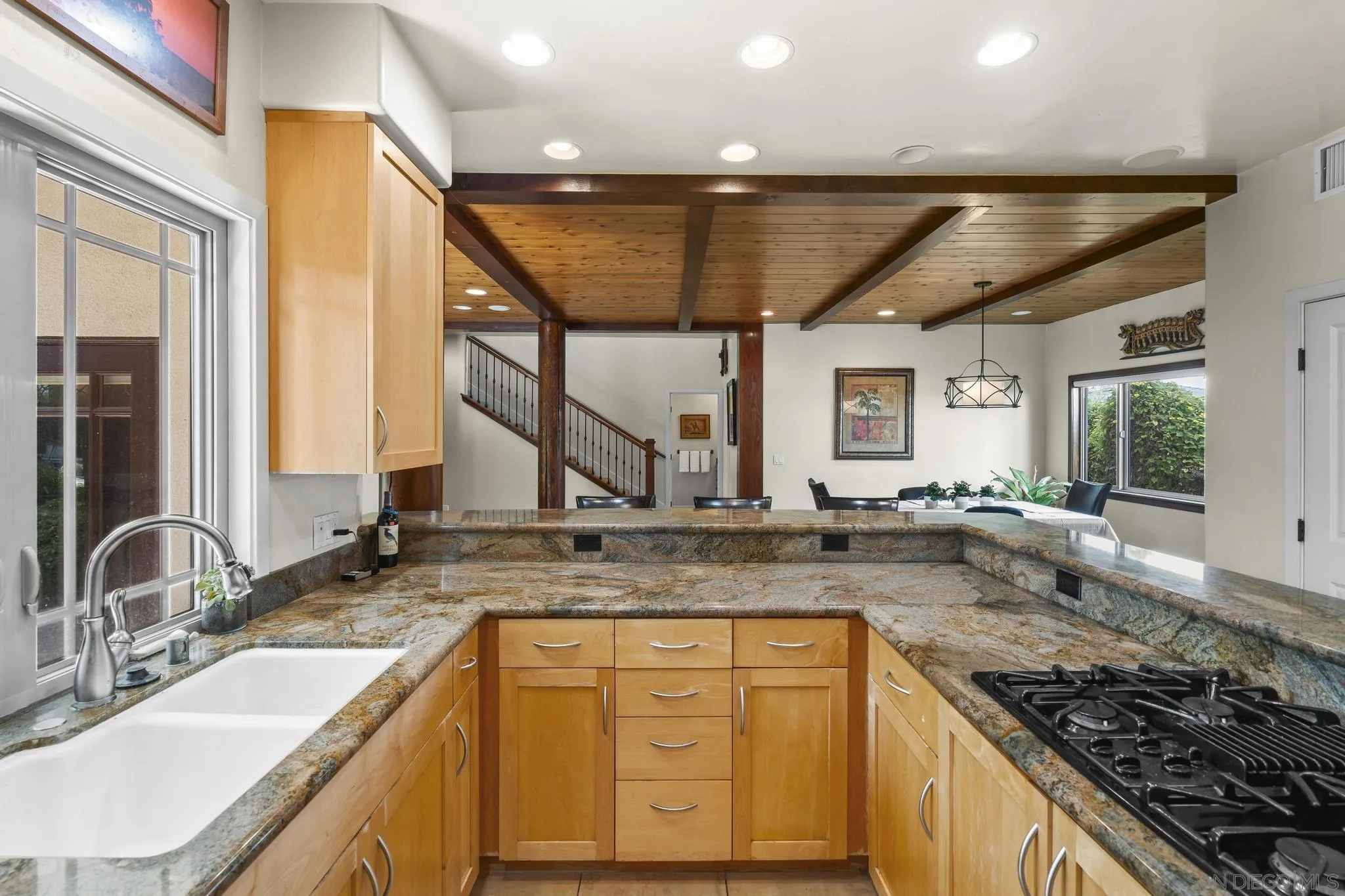 https://cdn.realtyfeed.com/cdn/127/250038773/9a5c81f529a974f2d0250a14fb7d79ad.webp