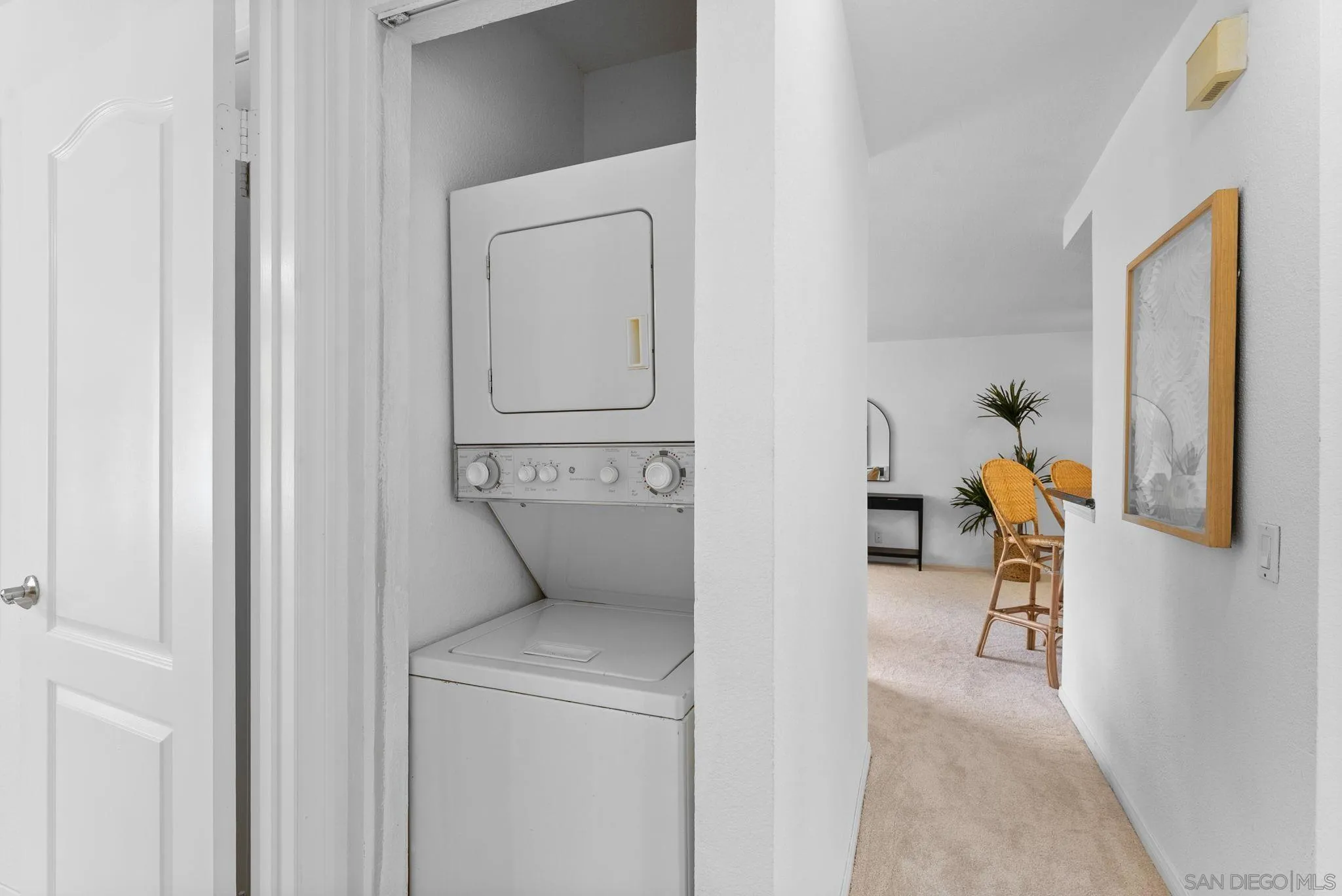 https://cdn.realtyfeed.com/cdn/127/250038777/7e56f14bdc028403a3bdc45d9dbd1a07.webp
