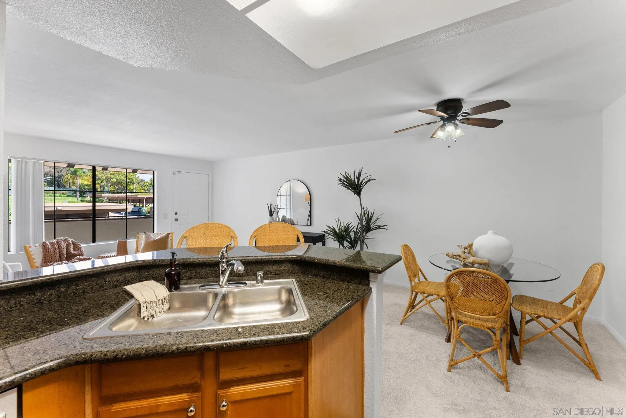 https://cdn.realtyfeed.com/cdn/127/250038777/b319344164926122d53a0a3d9b8e4529.webp