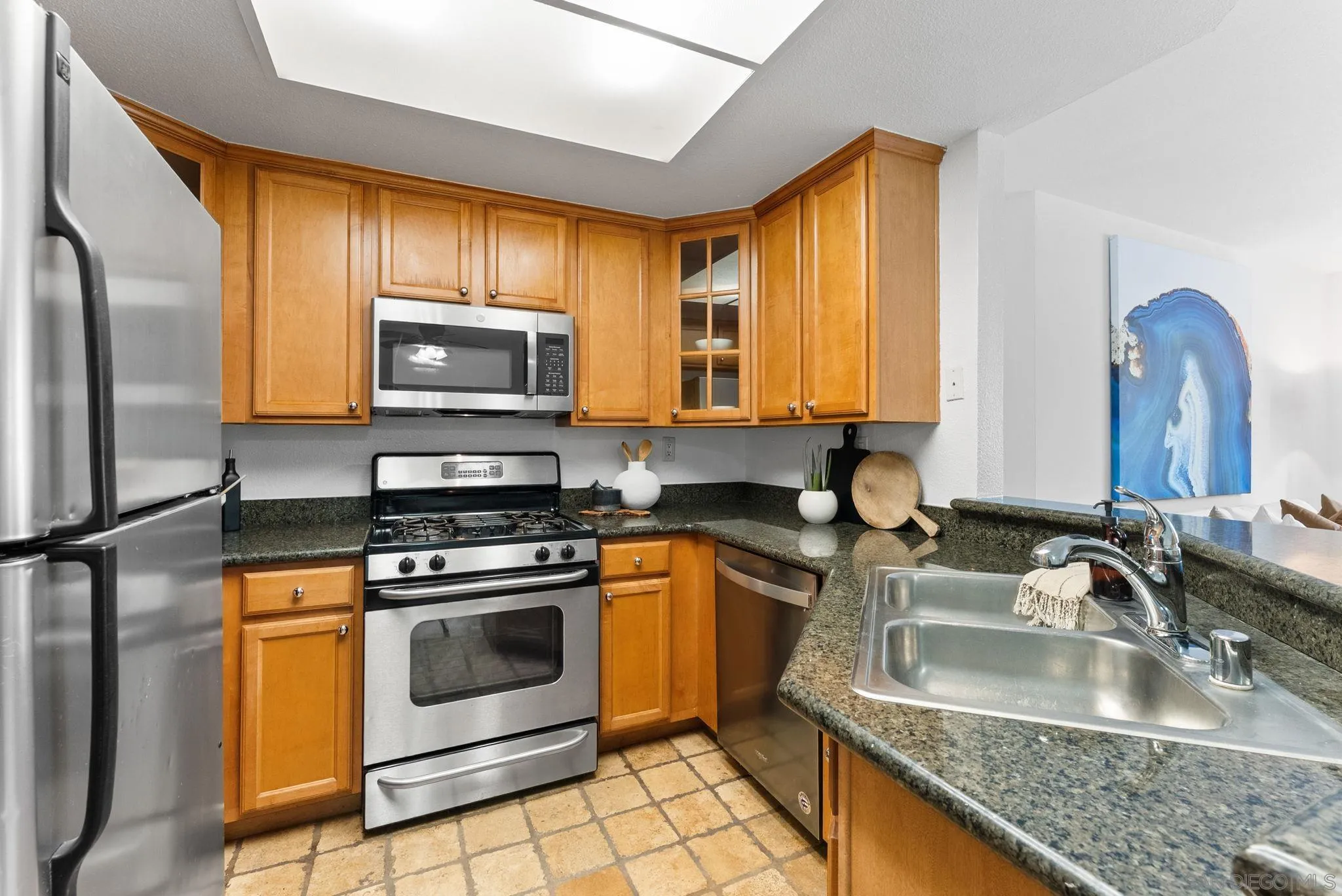 https://cdn.realtyfeed.com/cdn/127/250038777/f420df35dea6c3030981029618901bff.webp