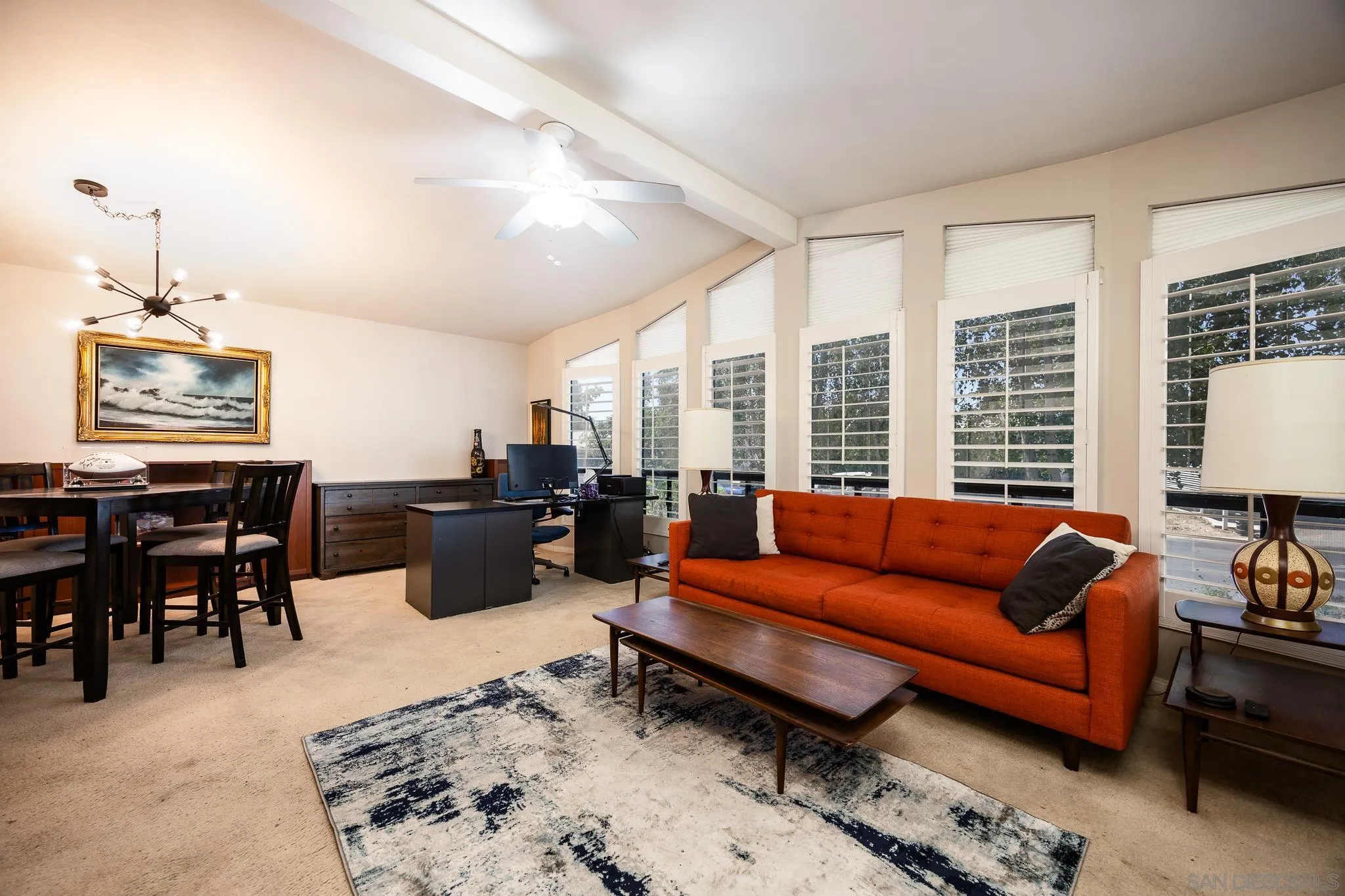 https://cdn.realtyfeed.com/cdn/127/250038779/152c11a6f0d2381e422d6607d4786243.webp