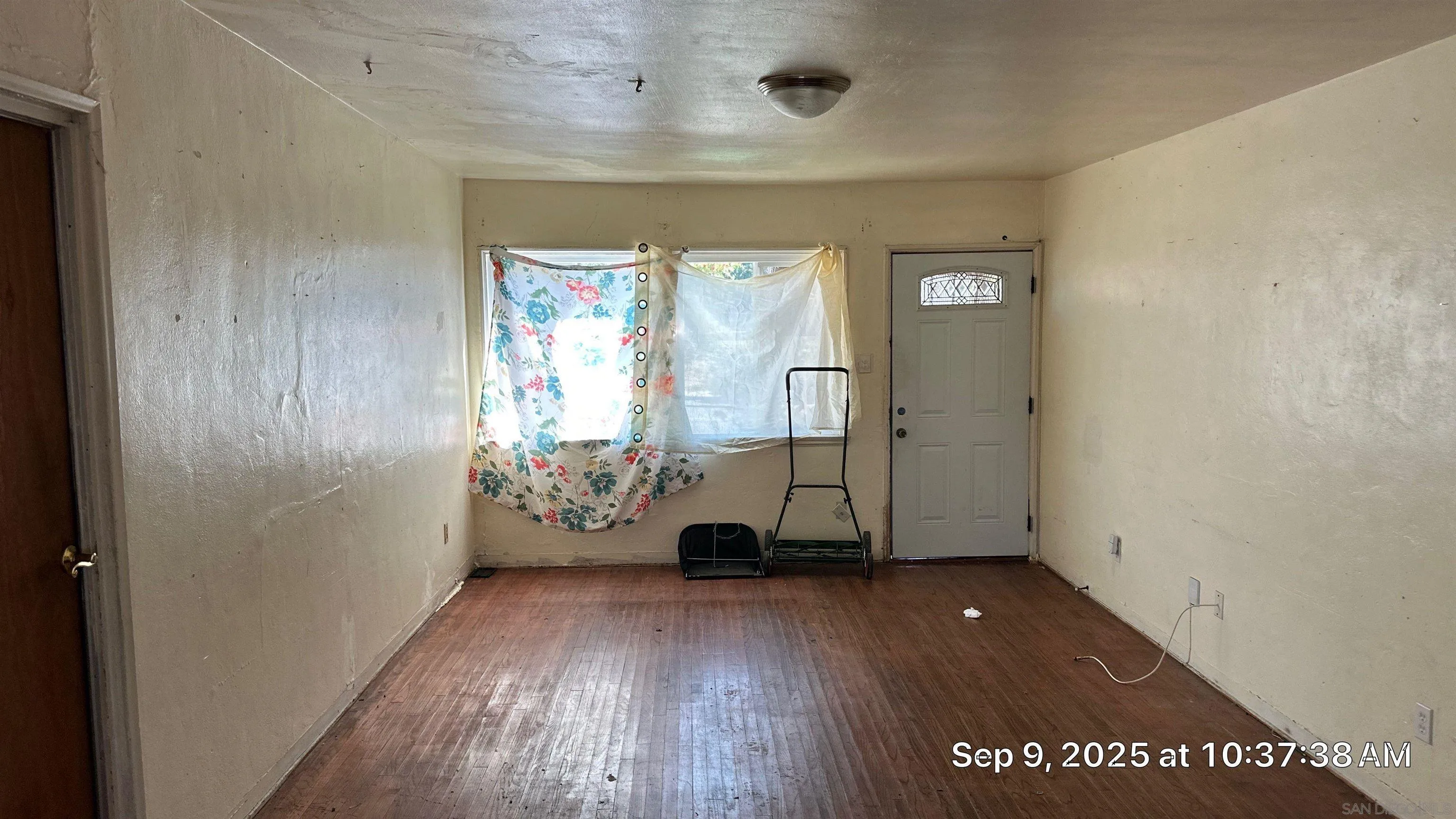 https://cdn.realtyfeed.com/cdn/127/250038785/eaca7d12f2fa4b24f5c476446f3c1360.webp