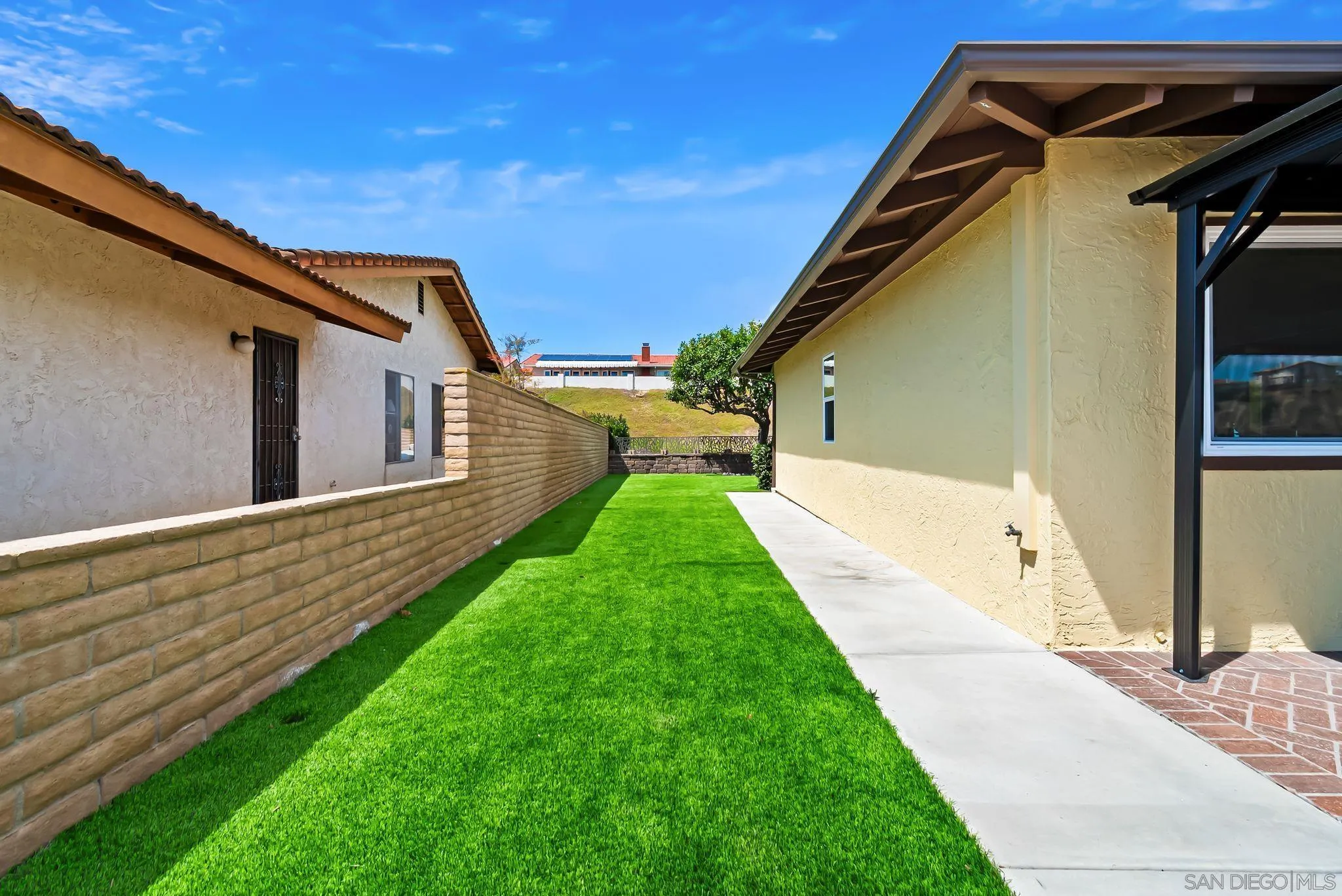 https://cdn.realtyfeed.com/cdn/127/250038786/7a720cad8af4f93d1b817bb06dfc3eb0.webp