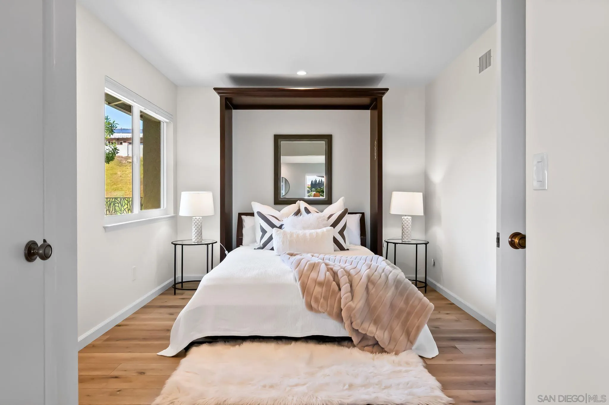 https://cdn.realtyfeed.com/cdn/127/250038786/96ac92bfcb2a63a208c2ac1a413d39ce.webp
