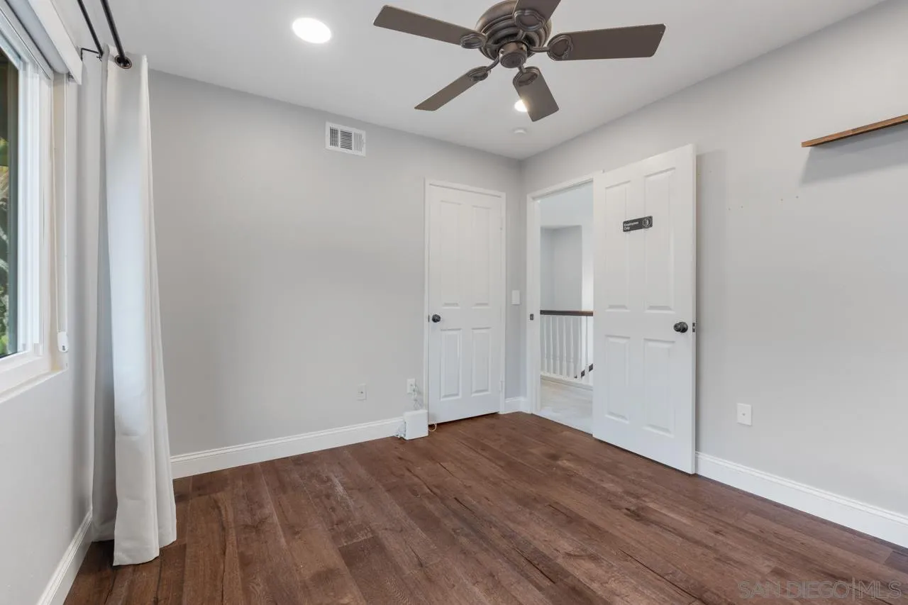 https://cdn.realtyfeed.com/cdn/127/250038789/0b1803d2983f19066c45b6f098f79c90.webp