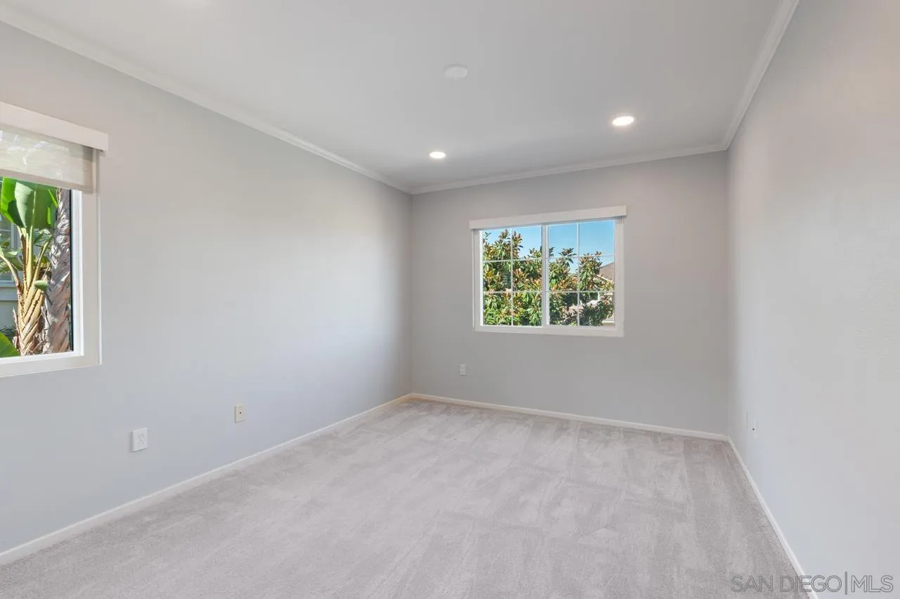 https://cdn.realtyfeed.com/cdn/127/250038789/cf97aab0ec1cea1b623cd5b426149a55.webp