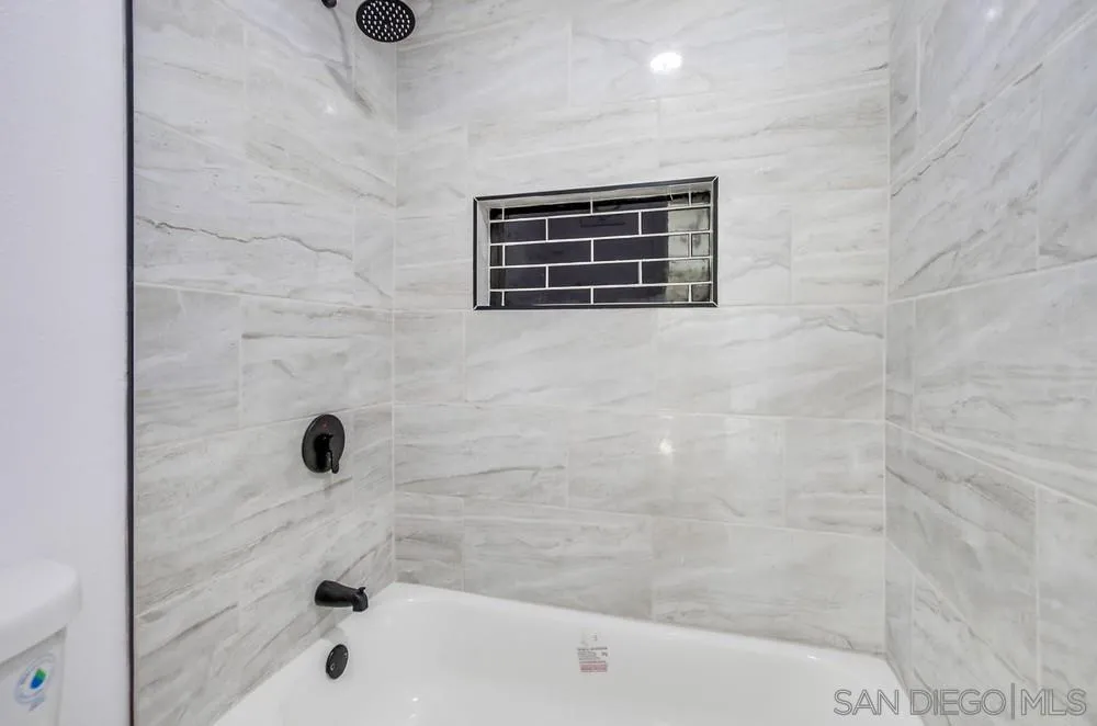 Photo #22: 250038808 Listing: Photo #22