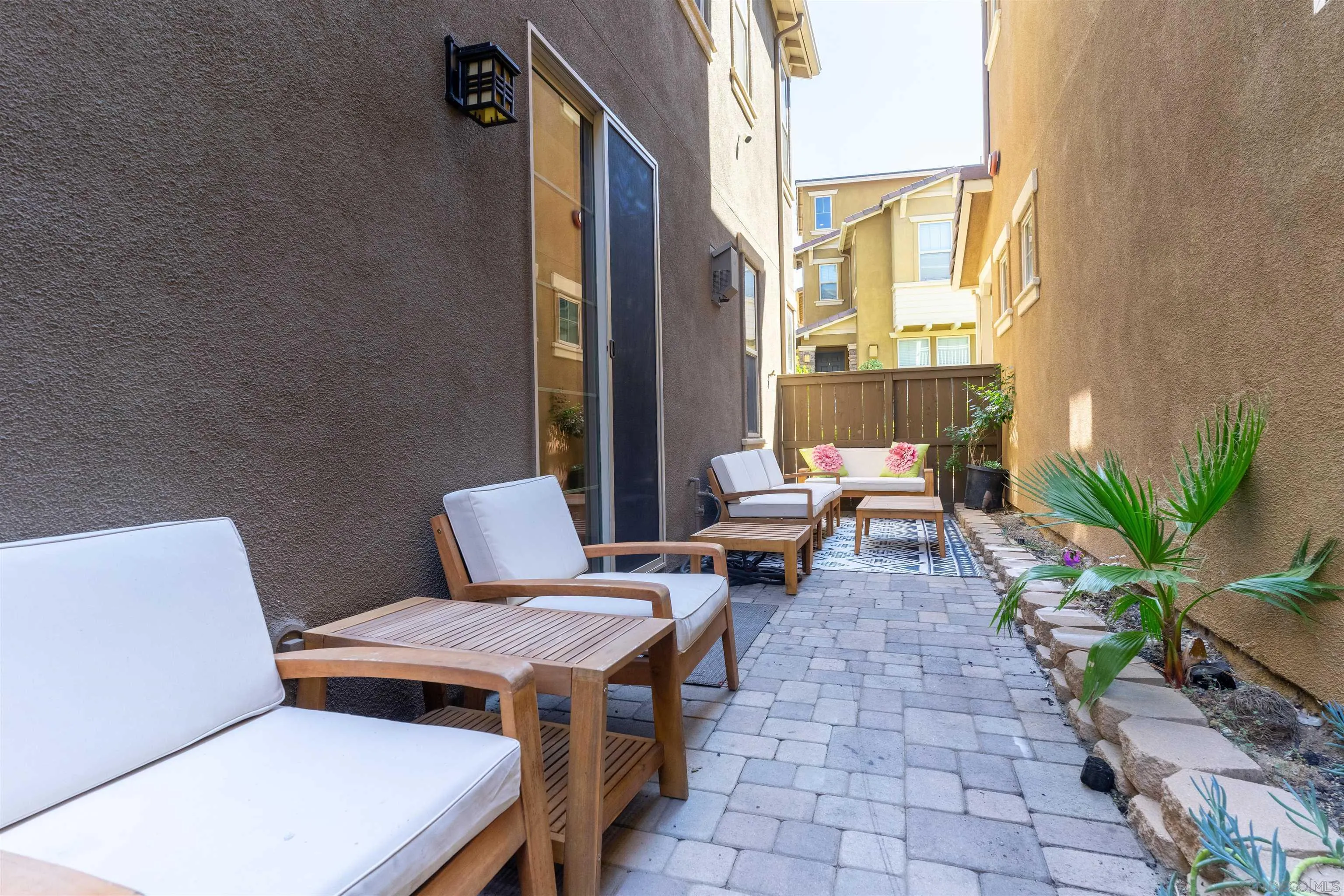 https://cdn.realtyfeed.com/cdn/127/250038809/55ad0eae2feb291f3e1a7c62d0f45073.webp