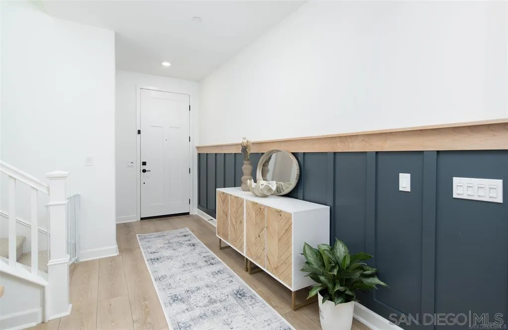 https://cdn.realtyfeed.com/cdn/127/250038811/e584bd4eaa60a28355aa4024e191a508.webp