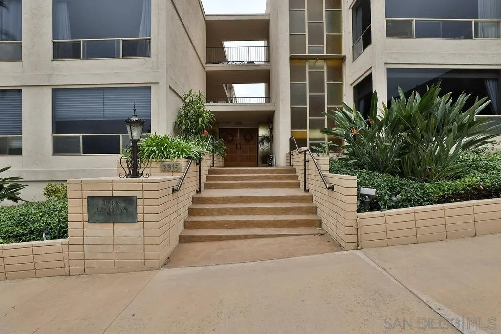 Photo #4: 250038813 Listing 