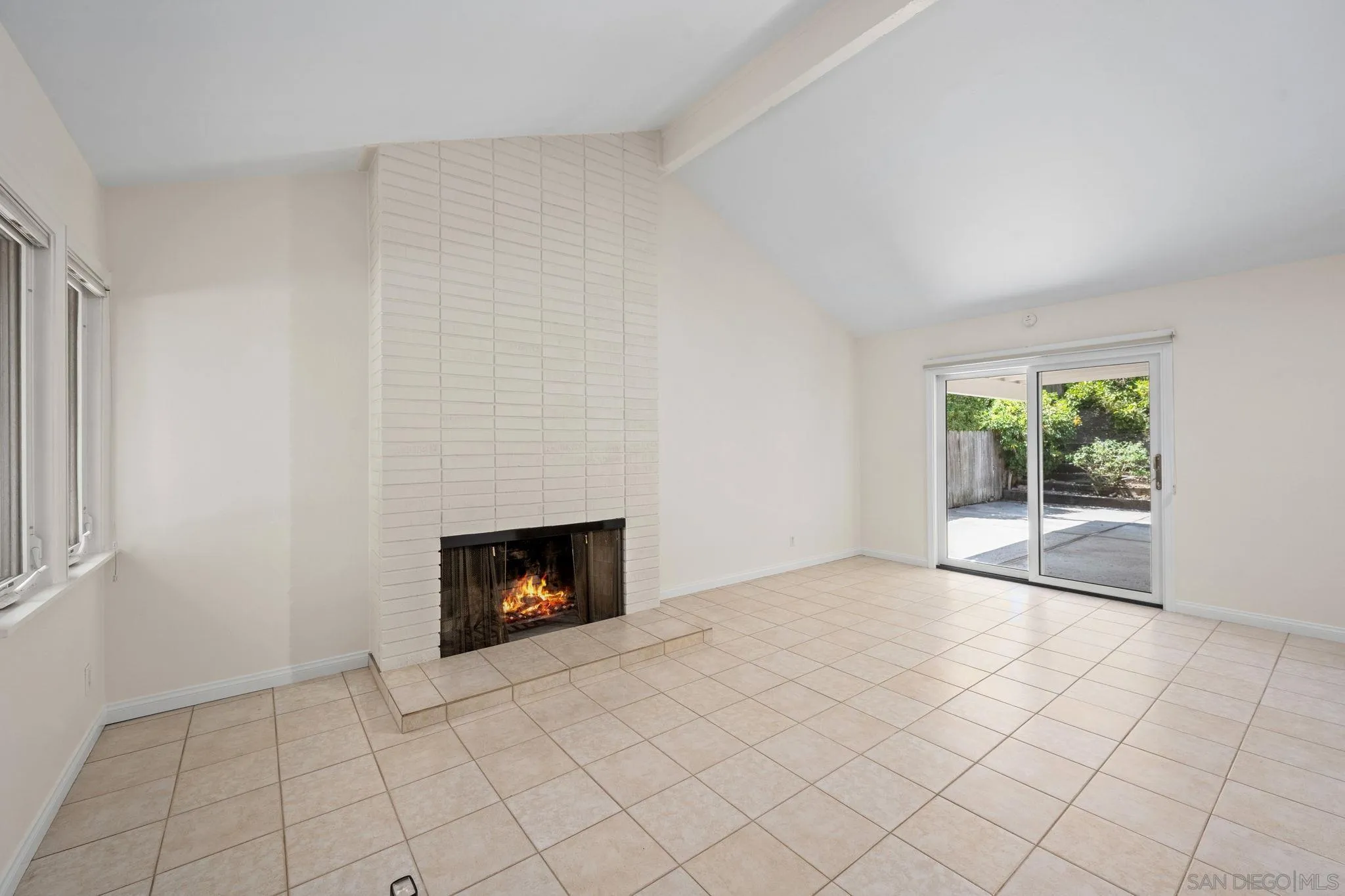https://cdn.realtyfeed.com/cdn/127/250038814/b8259f6a38228a9130b0c71f1a40b6f4.webp