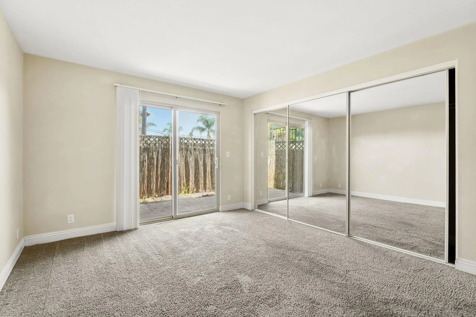 https://cdn.realtyfeed.com/cdn/127/250038823/b1a44b2656e8fbdbcf9f27852603d096.webp