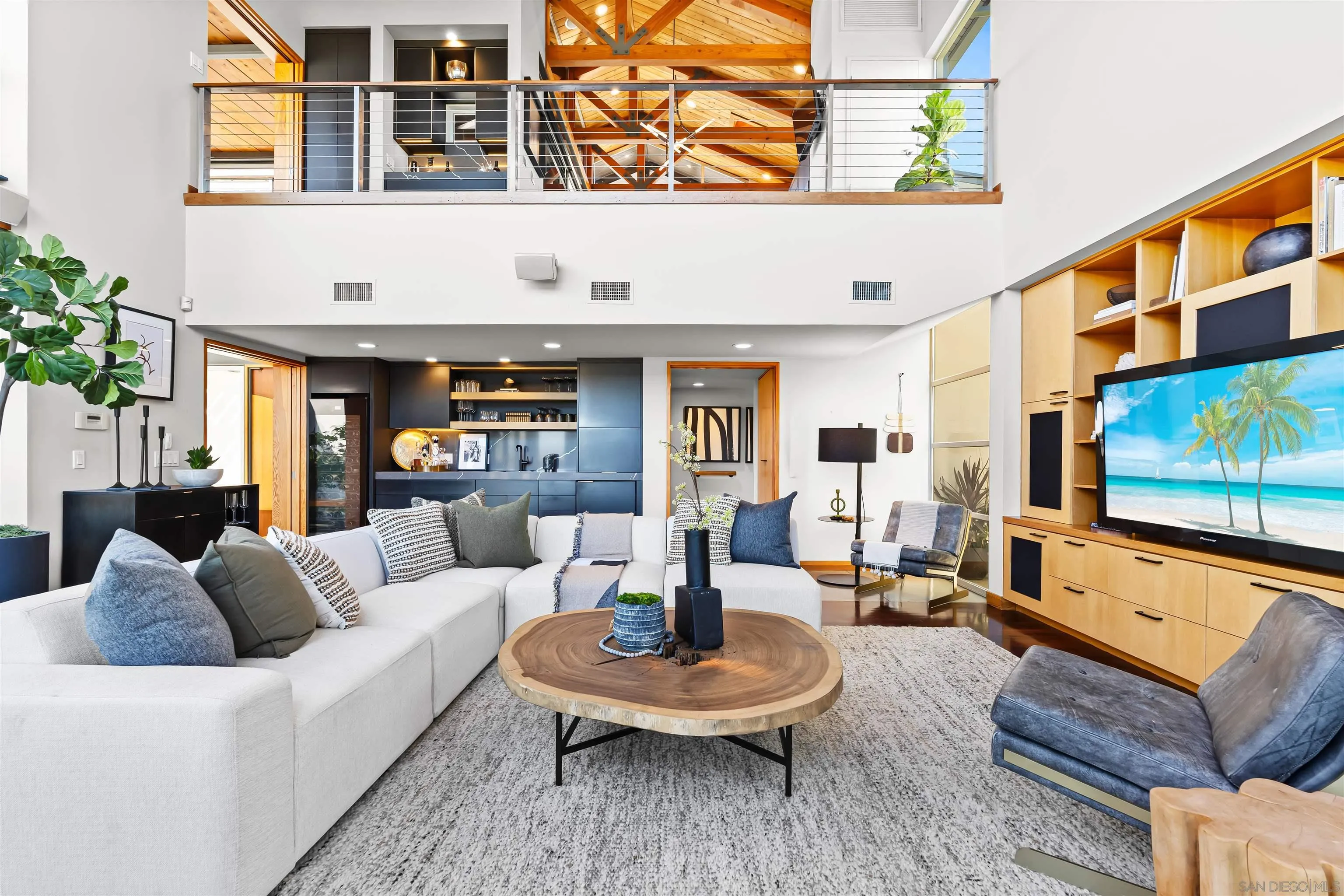 https://cdn.realtyfeed.com/cdn/127/250038827/85770053952439374028ae0b10799dd4.webp