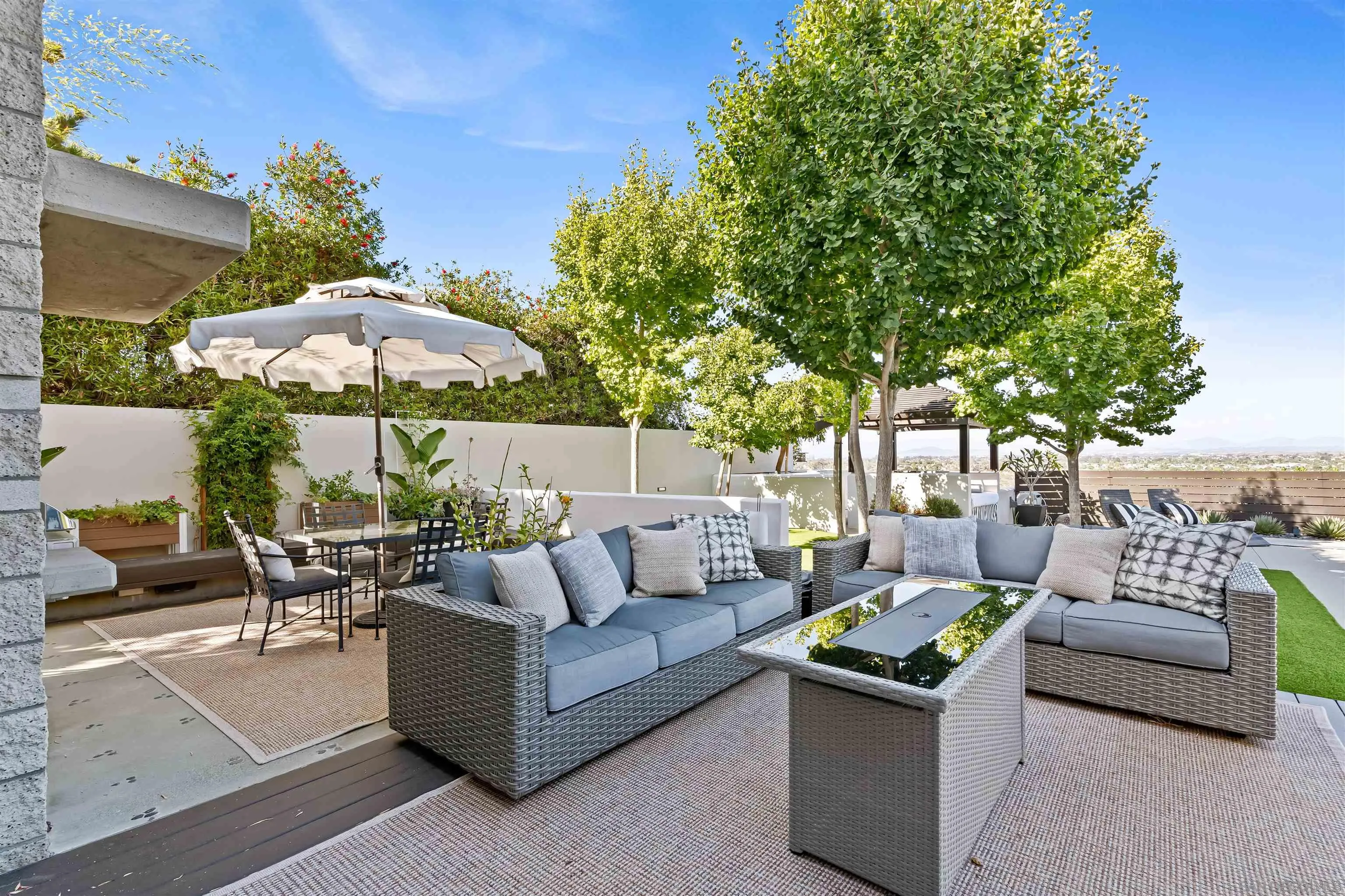 https://cdn.realtyfeed.com/cdn/127/250038827/c3d169f85b8d076dab2d86e2968f2697.webp