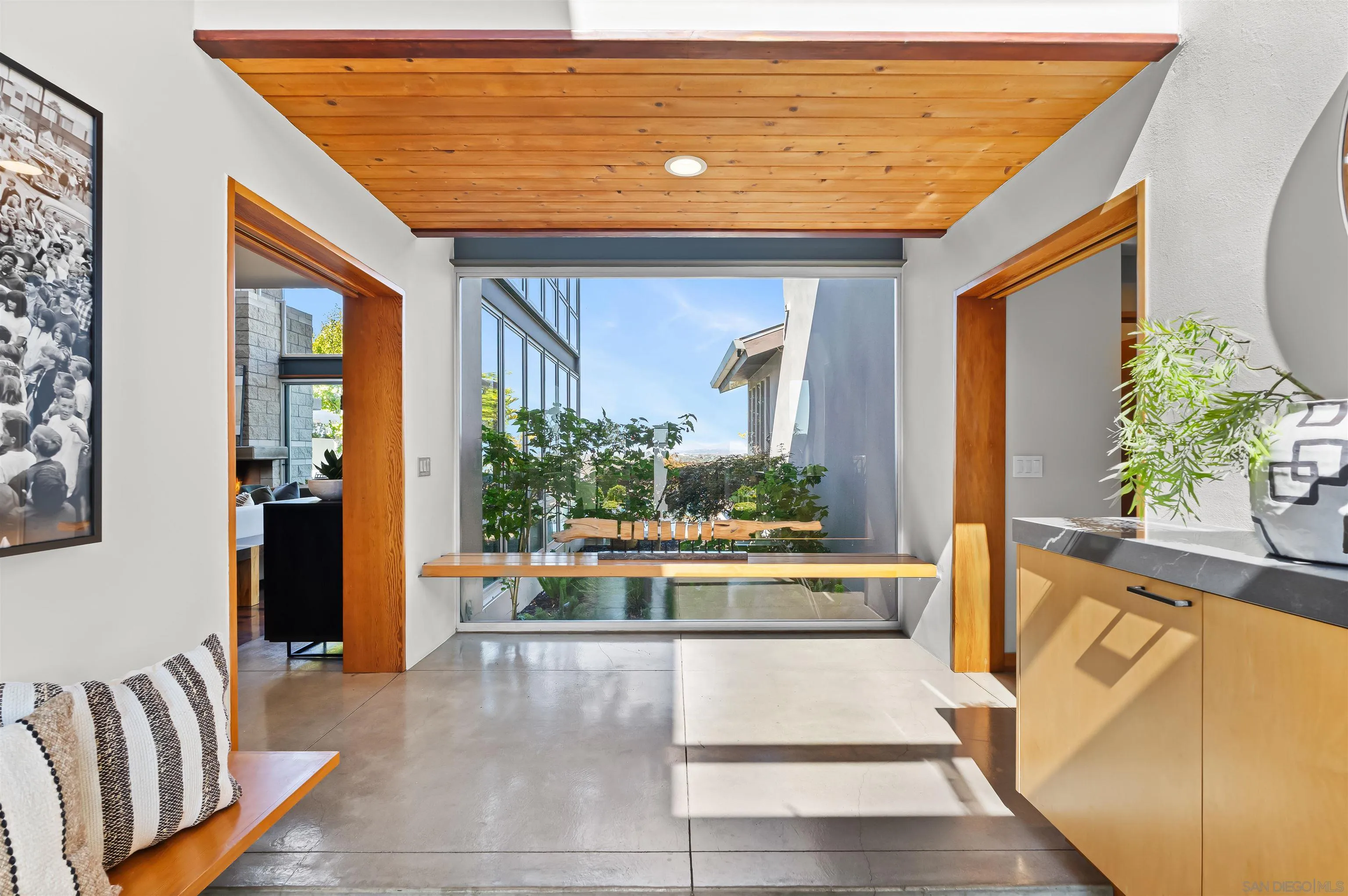 https://cdn.realtyfeed.com/cdn/127/250038827/d7b7caa938cf7242d571fa9475fafd59.webp