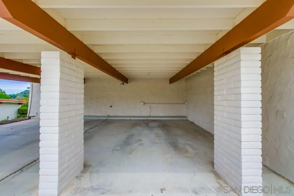 https://cdn.realtyfeed.com/cdn/127/250038844/5ca03b582fe08ac2a66903425e9f4595.webp