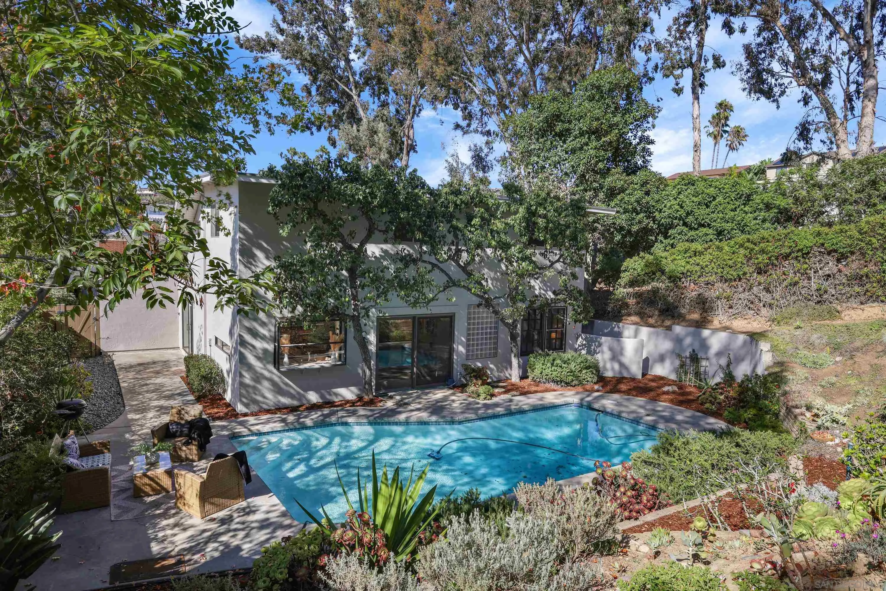 https://cdn.realtyfeed.com/cdn/127/250038846/8fff8085a19a7c0f3ad43584f74ba039.webp