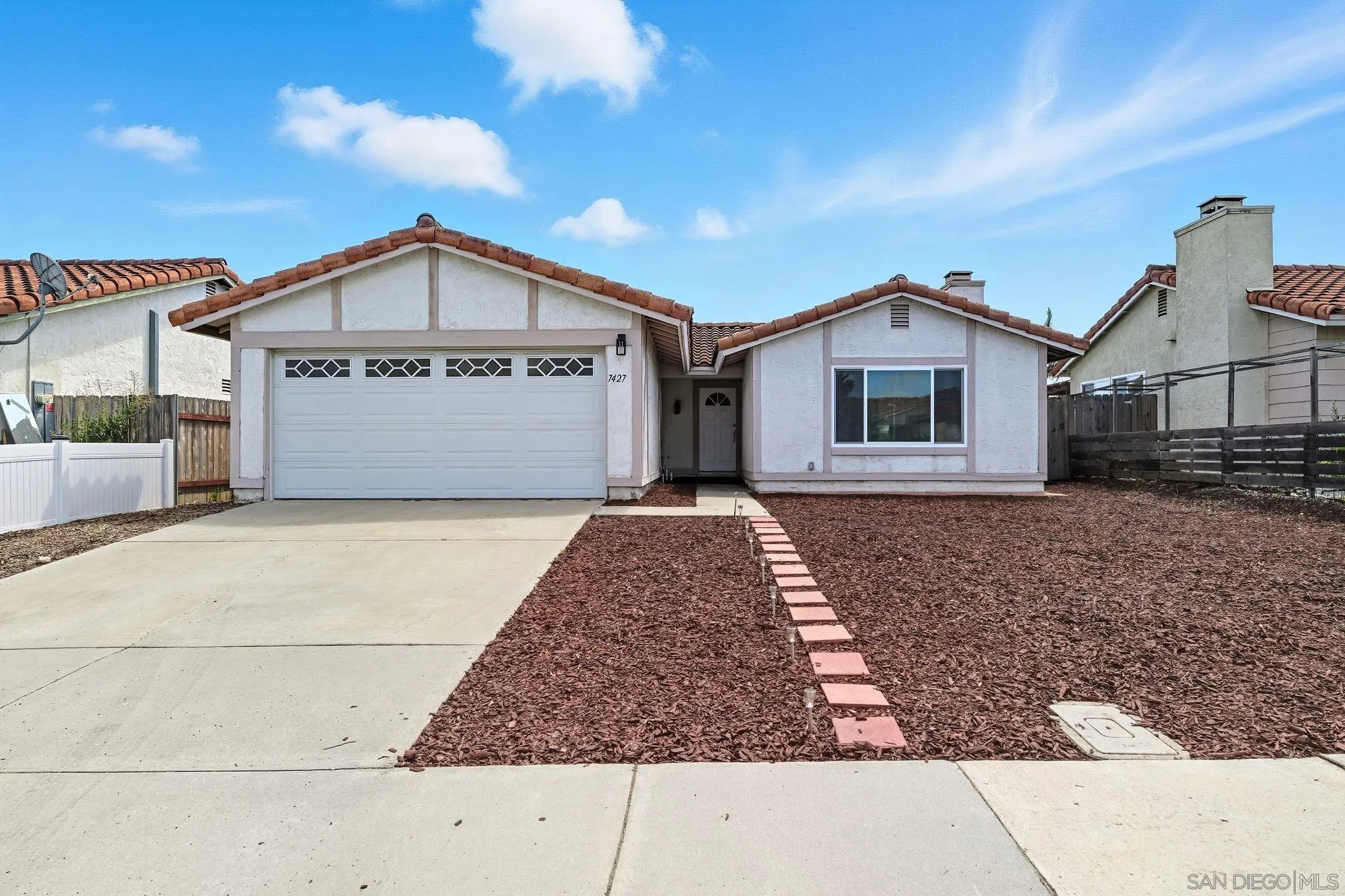 https://cdn.realtyfeed.com/cdn/127/250038847/1dff9a5ed1a2a0fa01699fa7048d9416.webp