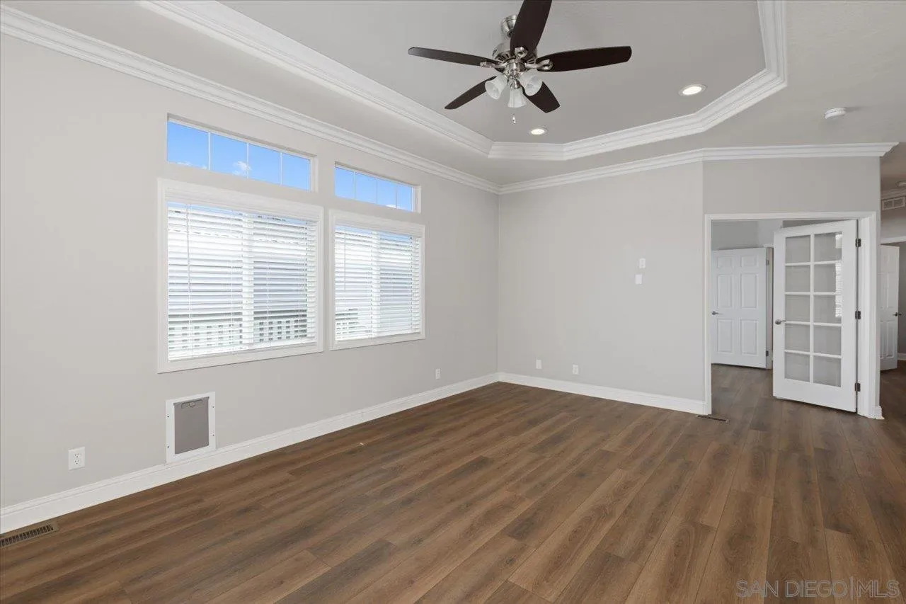 https://cdn.realtyfeed.com/cdn/127/250038852/5cadf8ee4bec703c9f5319647d880229.webp