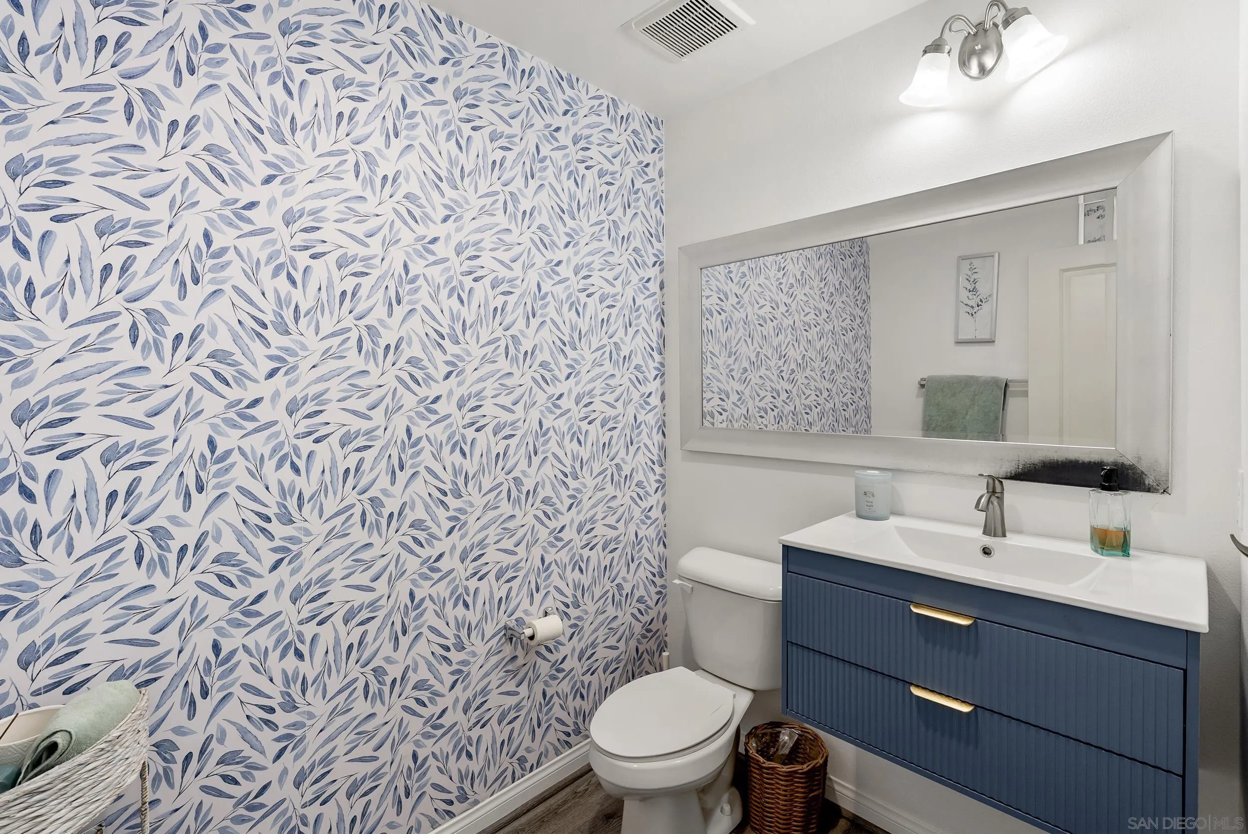 Photo #9: 250038858 Listing: Photo #9