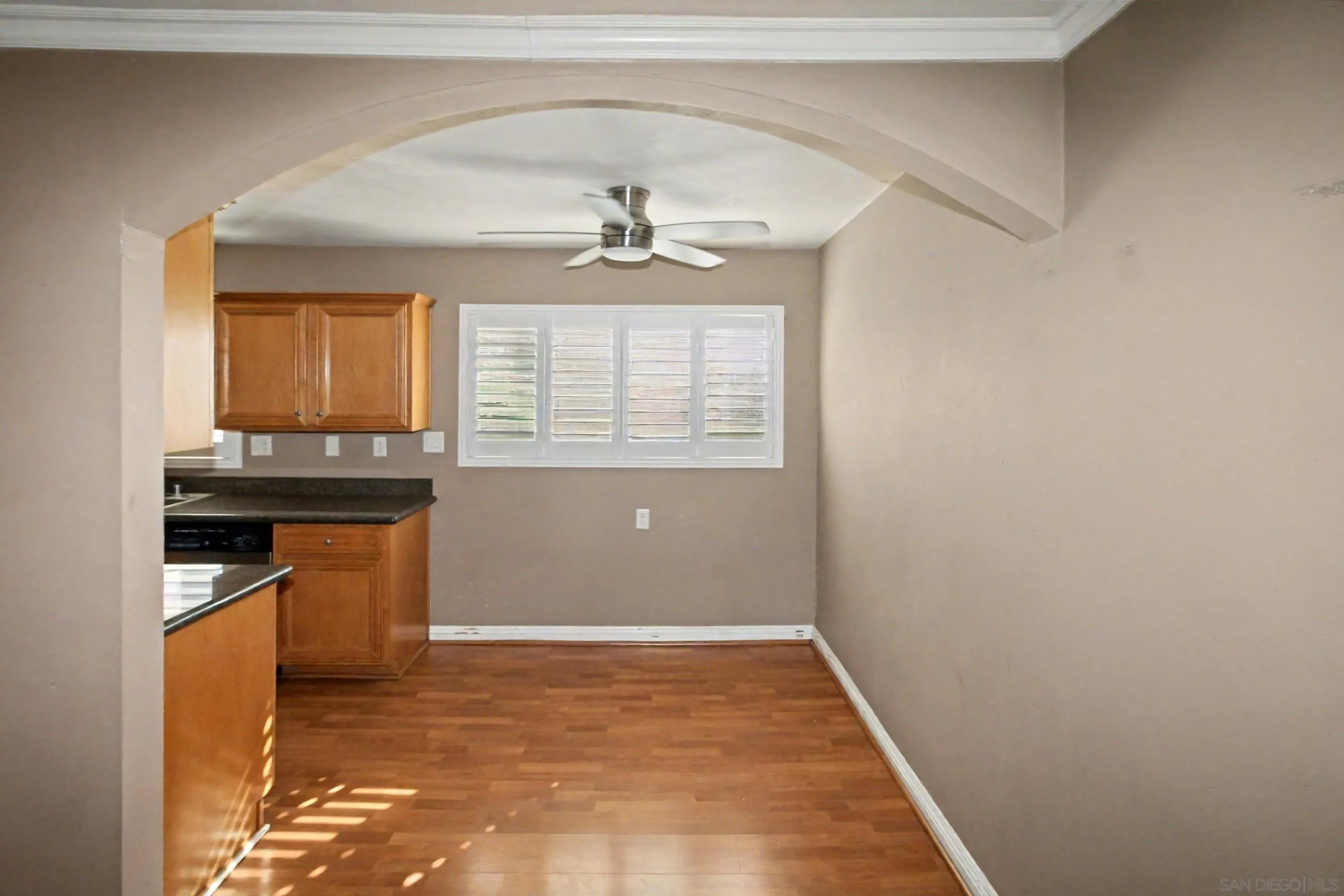 Photo #10: 250038861 Listing: Photo #10