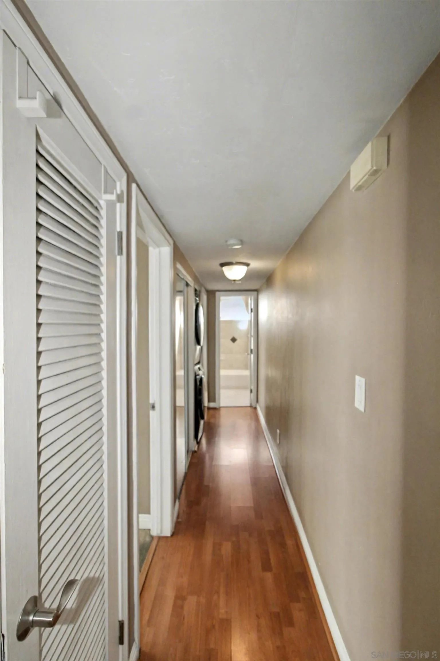 Photo #17: 250038861 Listing: Photo #17