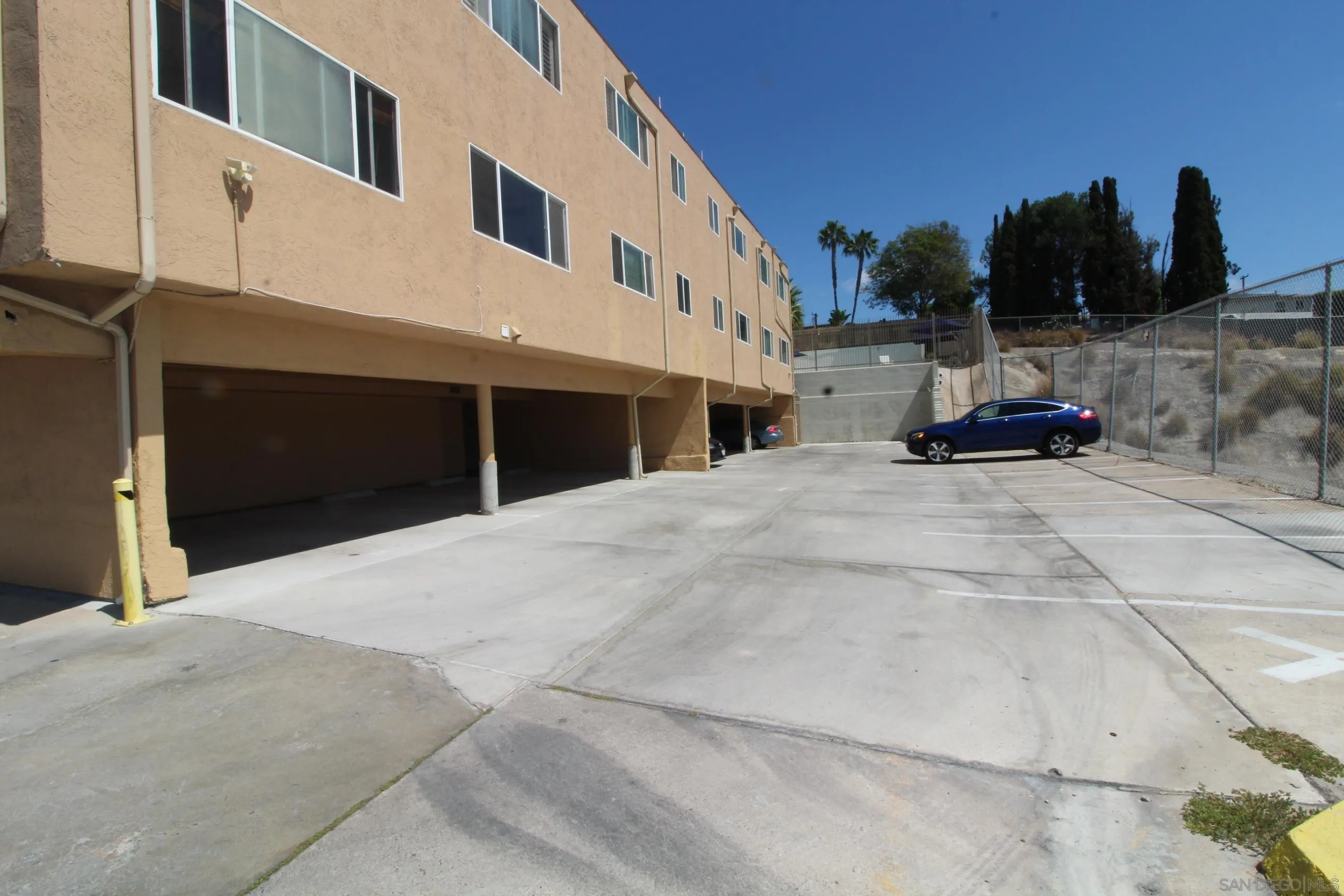 Photo #7: 250038861 Listing: Photo #7
