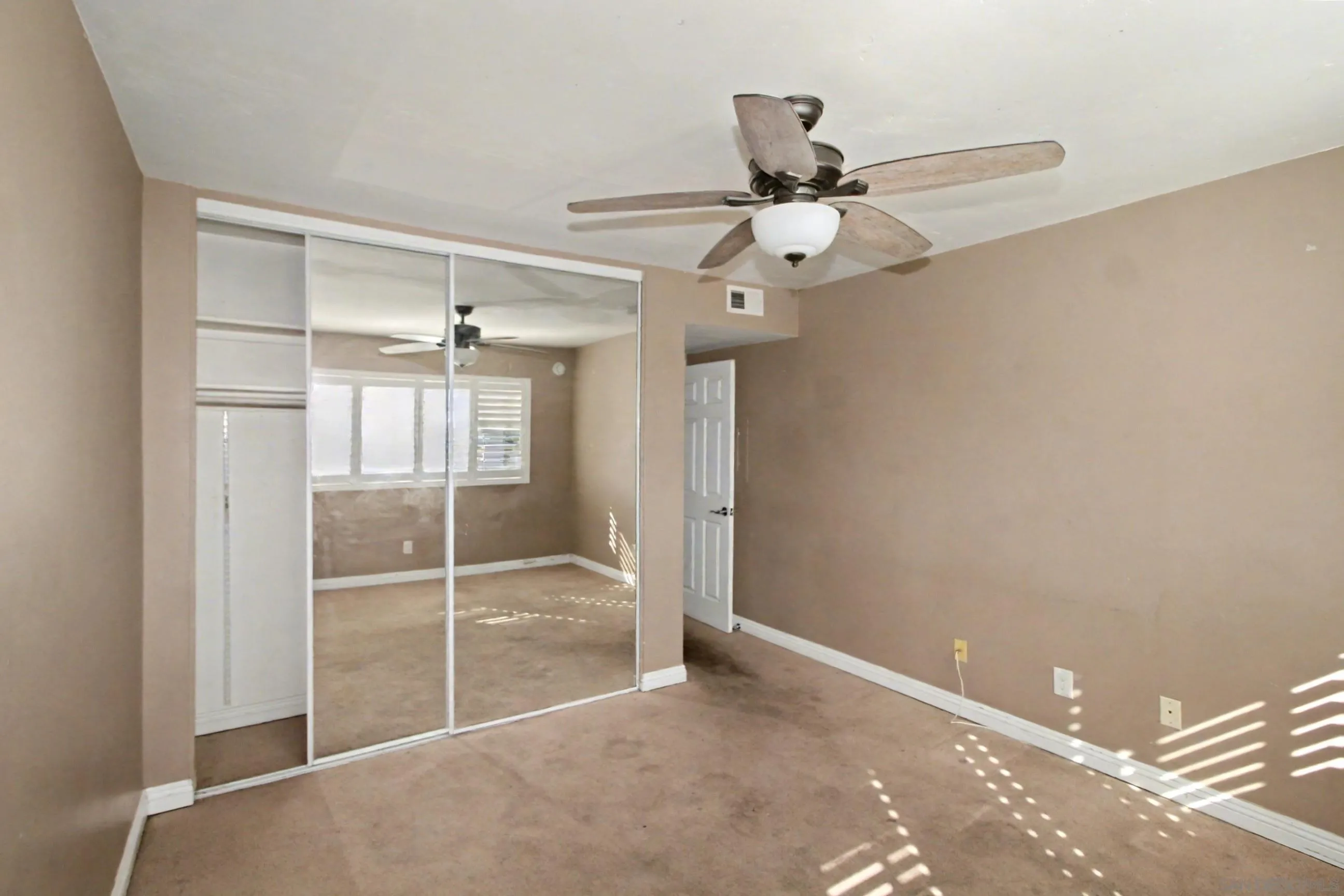 Photo #19: 250038861 Listing: Photo #19