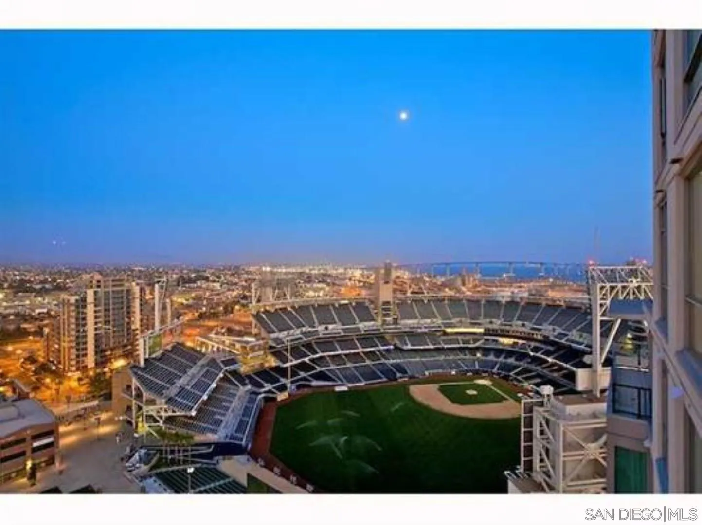 Photo #8: 250038863 Listing: Photo #8