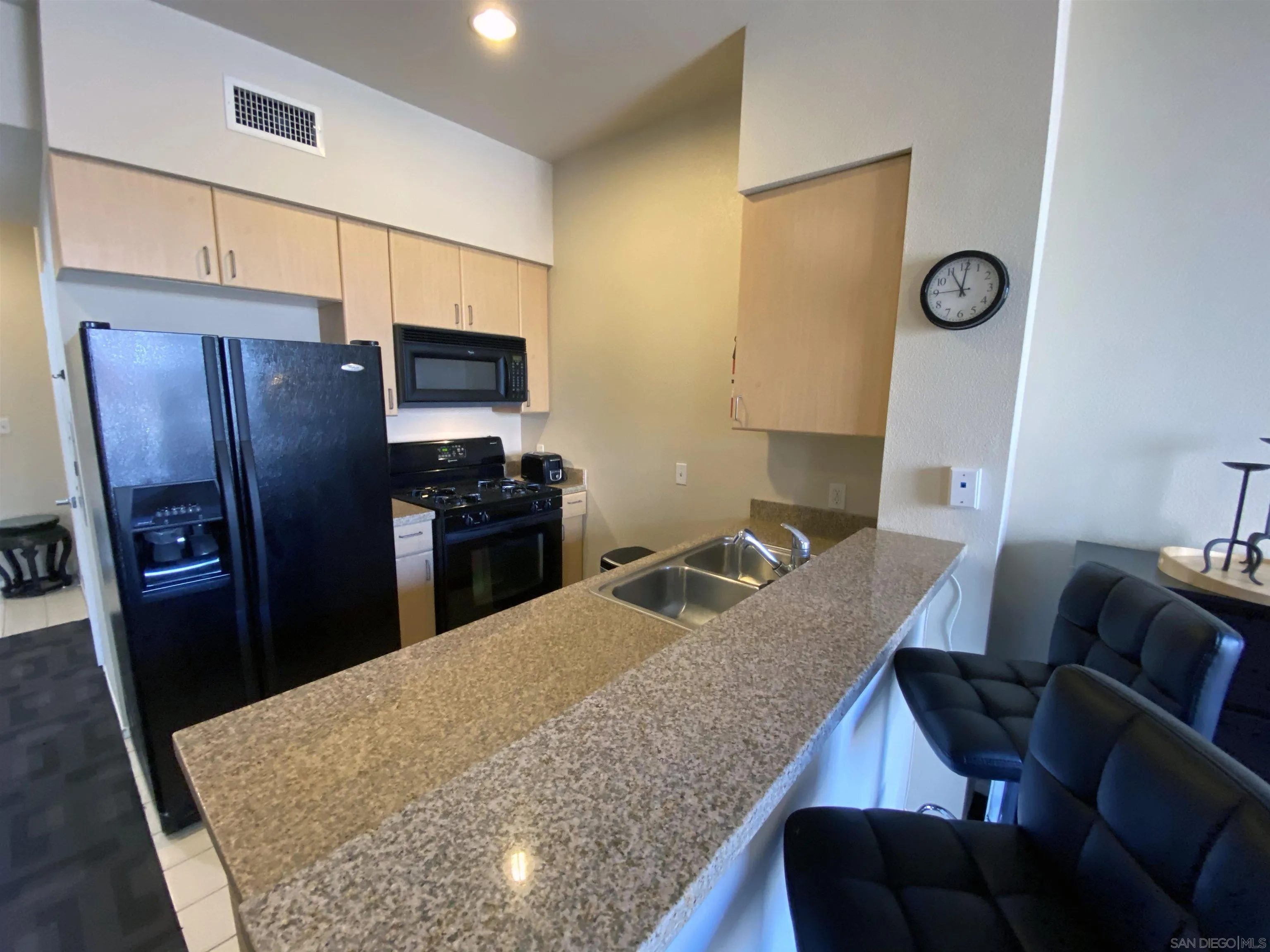 Photo #17: 250038863 Listing: Photo #17