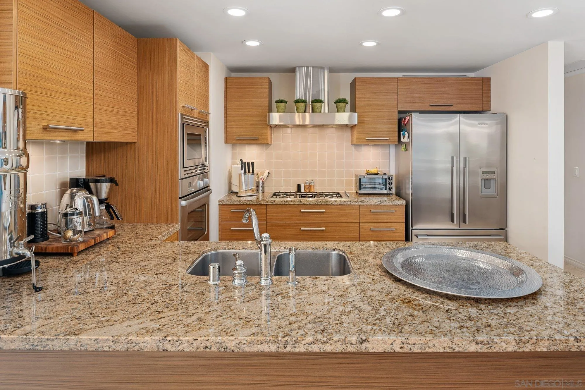 Photo #13: 250038870 Listing: Photo #13