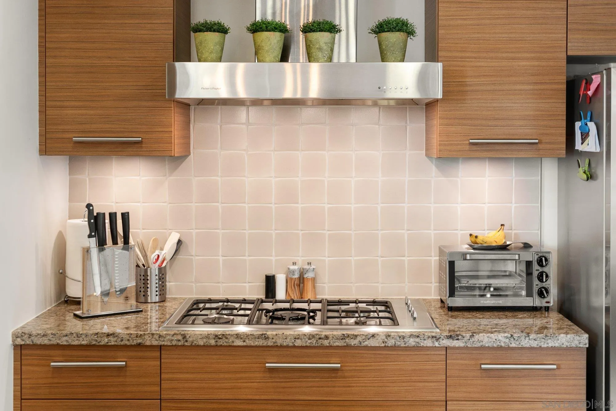 Photo #14: 250038870 Listing: Photo #14