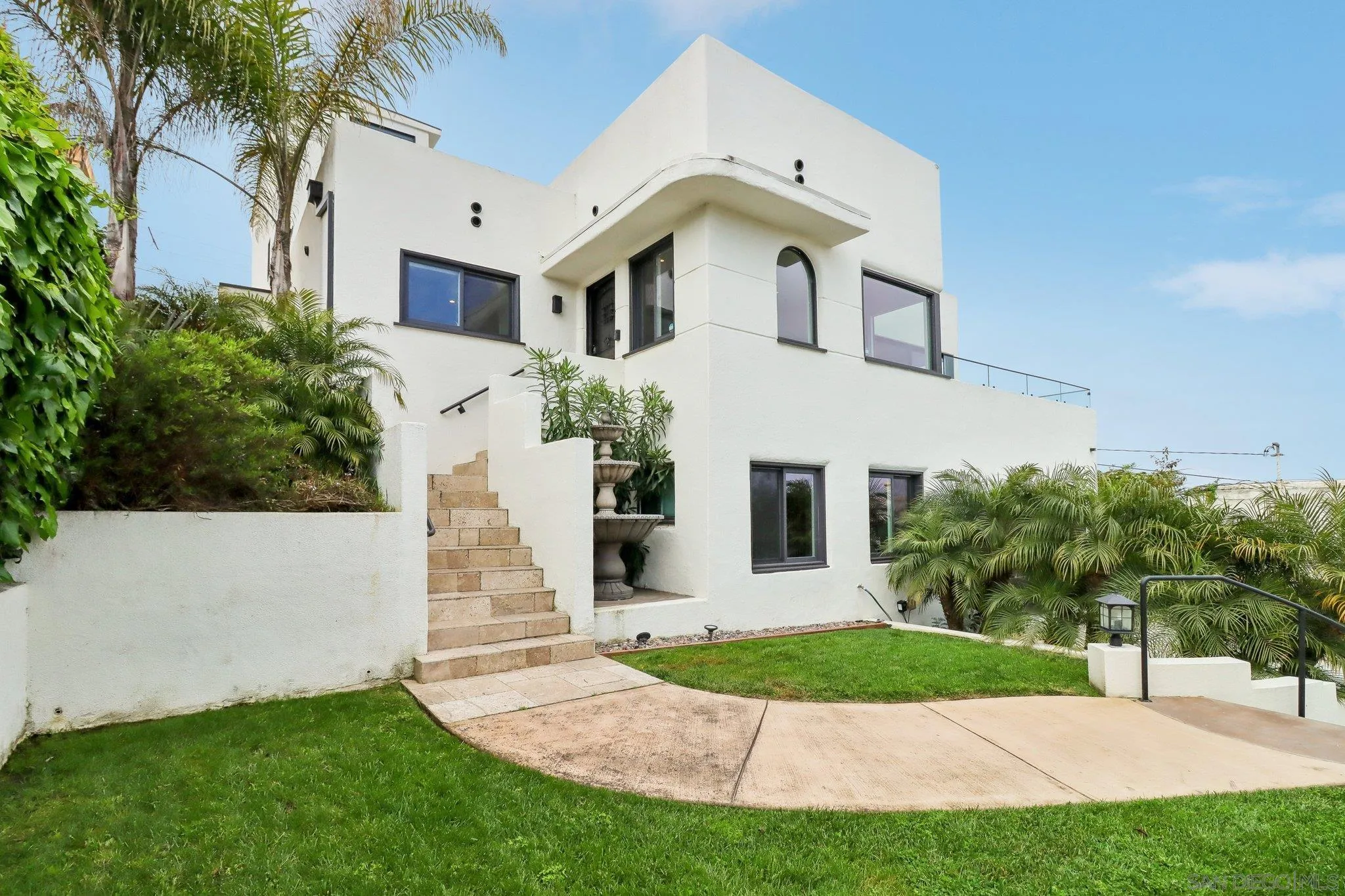 https://cdn.realtyfeed.com/cdn/127/250038872/255a38df81dab3d6f8d4792acbe7d7cb.webp