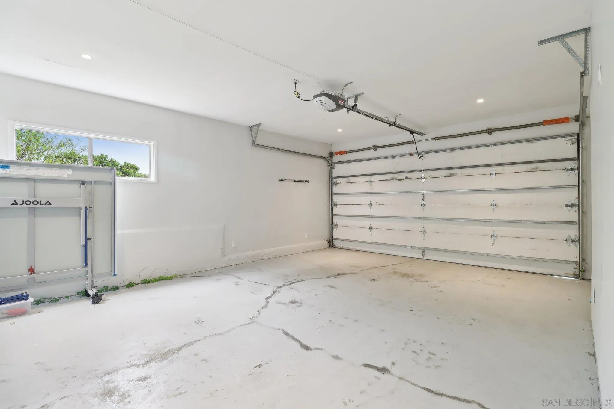 https://cdn.realtyfeed.com/cdn/127/250038872/6da15efab36615e1e1ae7961d41d4ab1.webp
