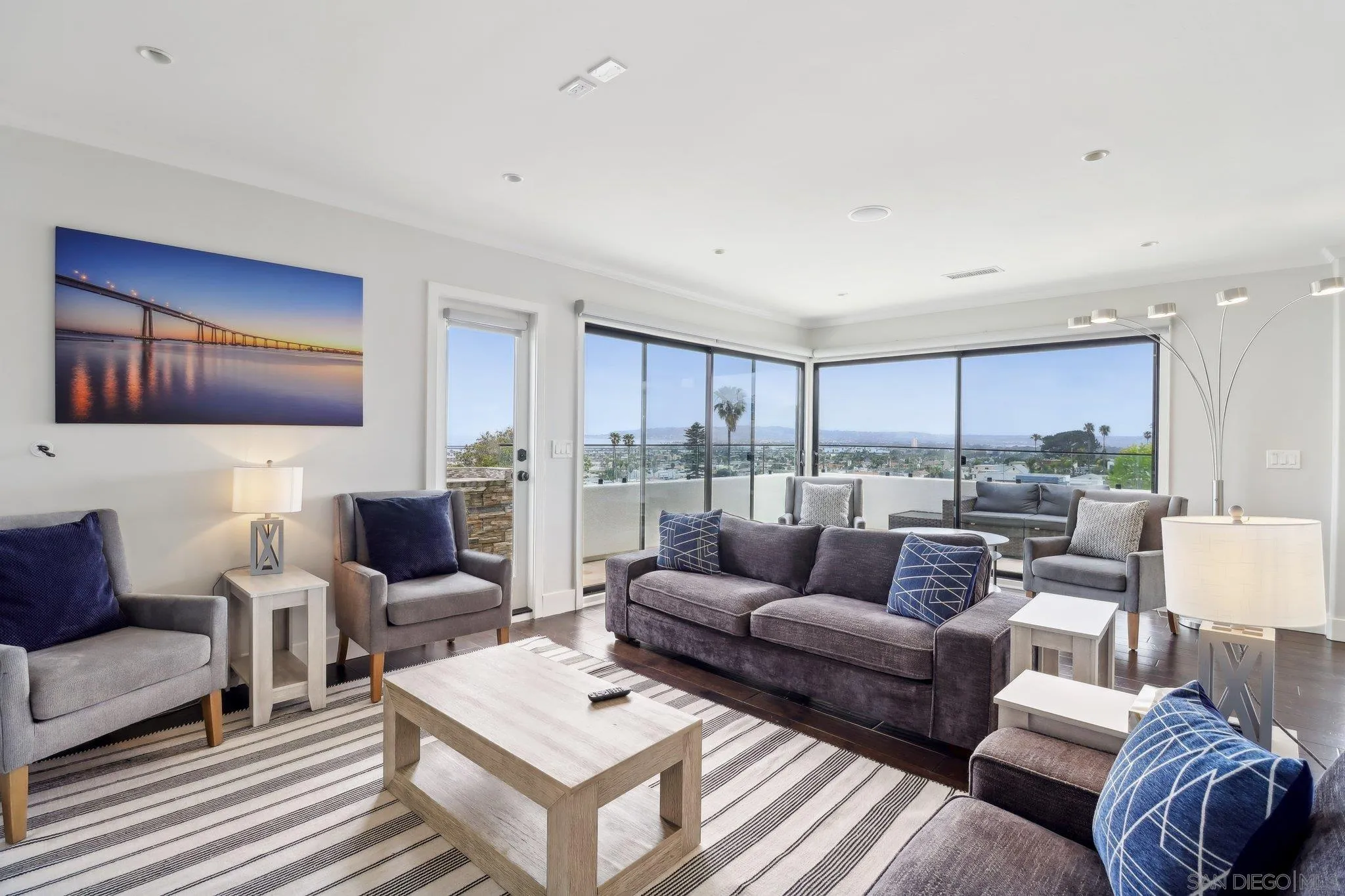 https://cdn.realtyfeed.com/cdn/127/250038872/d4dbc656f633c9c3e376bf64ef9dd867.webp