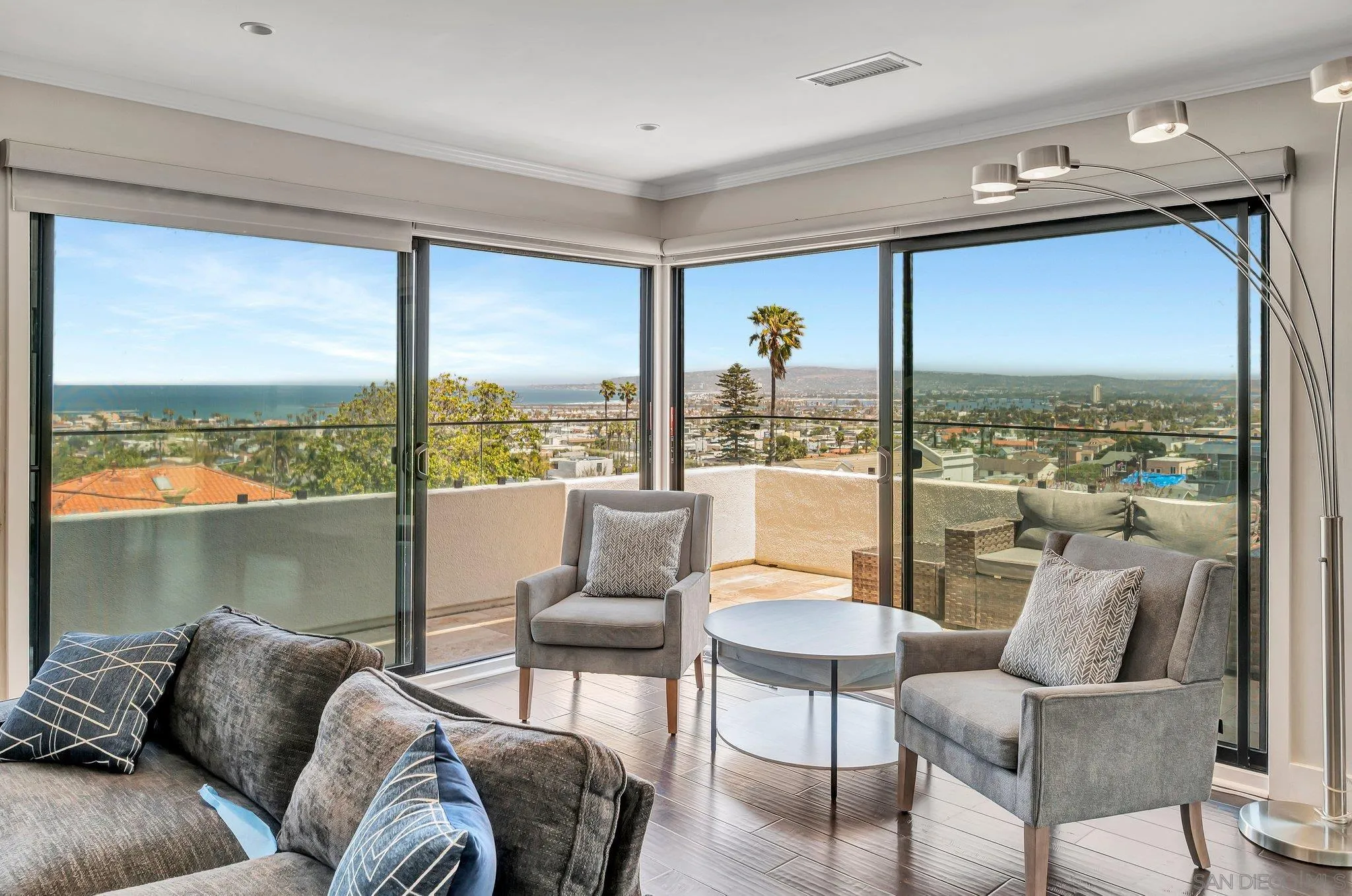 https://cdn.realtyfeed.com/cdn/127/250038872/db960c7e115a3d3d089fc9f1c82db5c4.webp