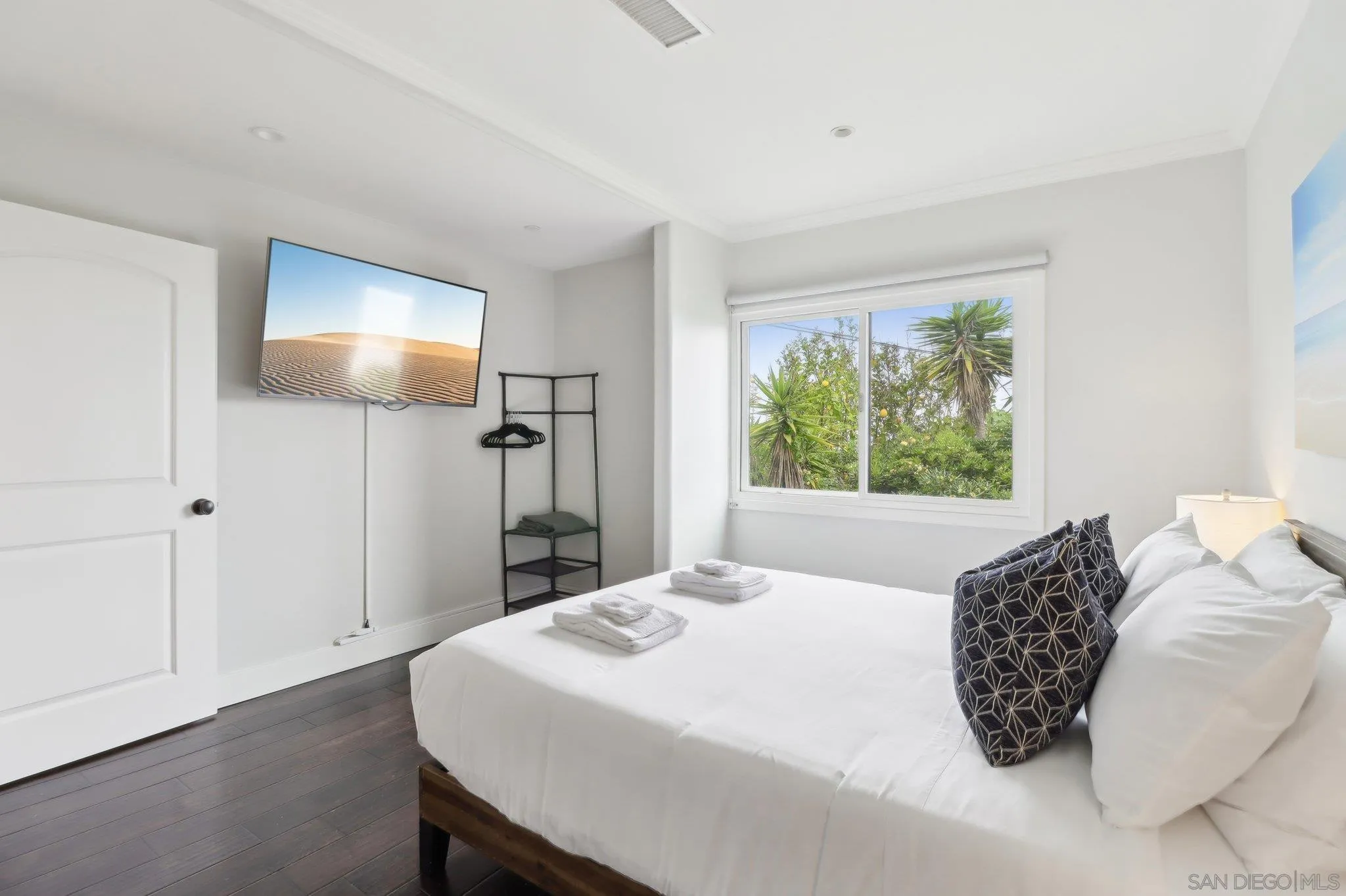https://cdn.realtyfeed.com/cdn/127/250038872/e44bf9f79b5e92d561a919fa3e1920be.webp