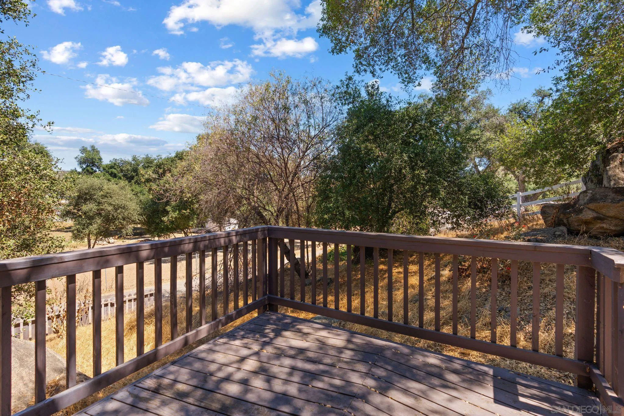 https://cdn.realtyfeed.com/cdn/127/250038873/6483642f2133fcb129903a0a0a6358a6.webp