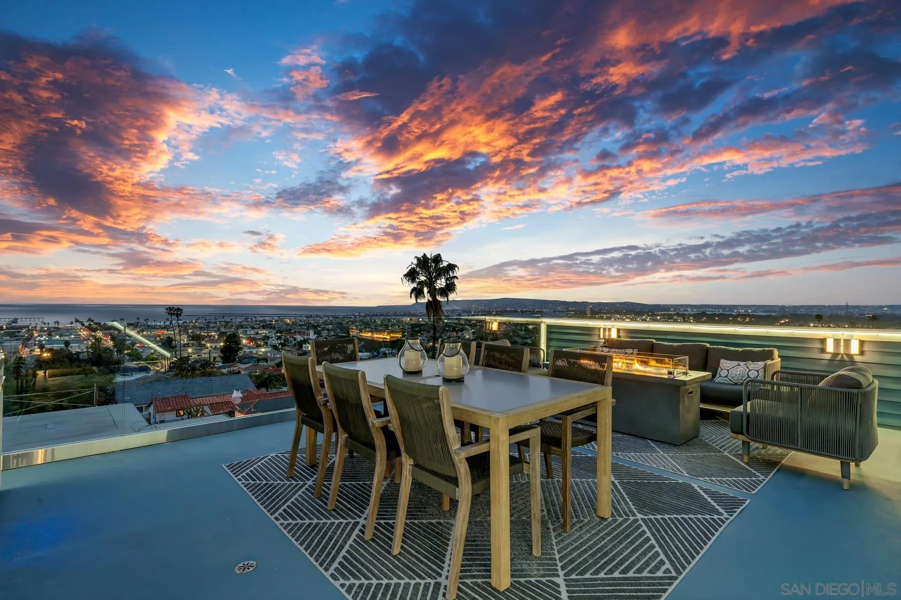 https://cdn.realtyfeed.com/cdn/127/250038875/cf43a6b049ca8e9f10b3d0a9722fa7ae.webp