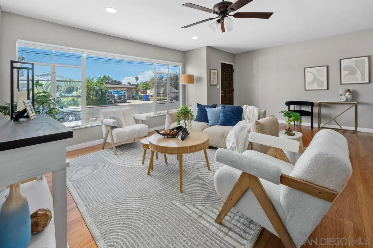 https://cdn.realtyfeed.com/cdn/127/250038890/02af86c0e3f688b1662f6ecdb0f8bbd6.webp