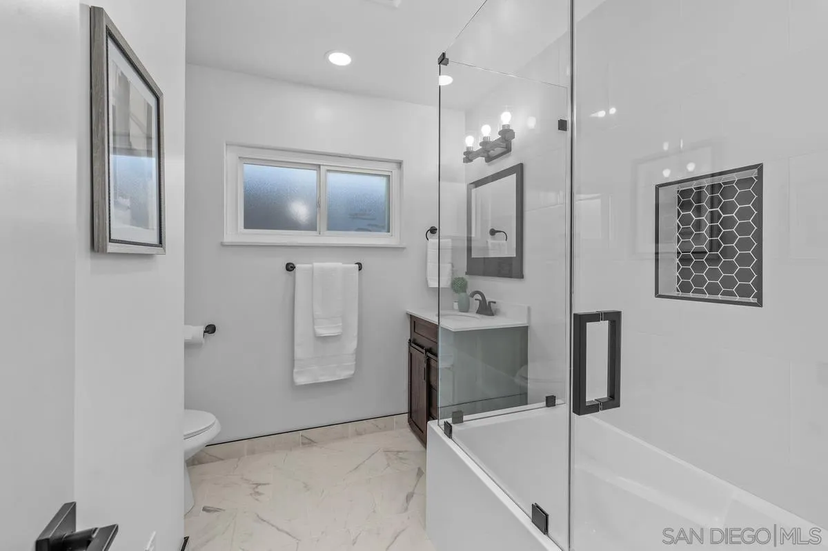 https://cdn.realtyfeed.com/cdn/127/250038890/2bc053c347e35e2eb128487e10a3a74e.webp