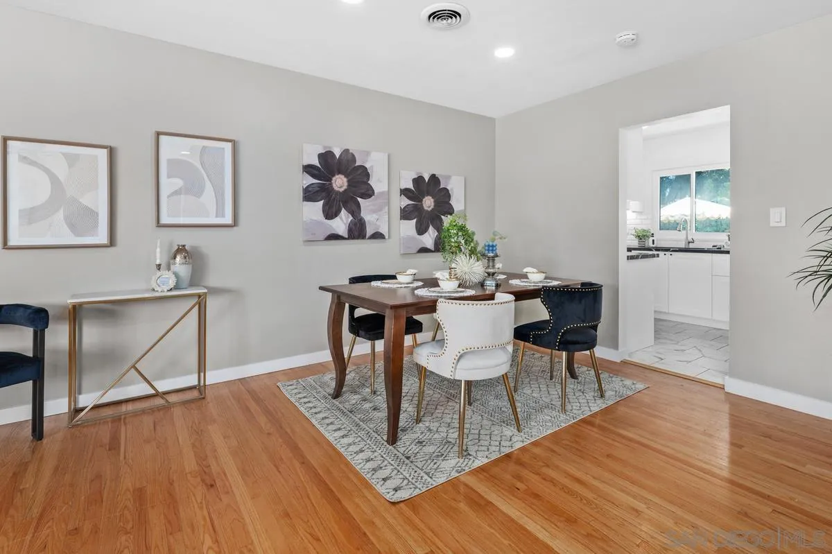 https://cdn.realtyfeed.com/cdn/127/250038890/df86f1cd6f1569e73e938c3f5f80e6e8.webp