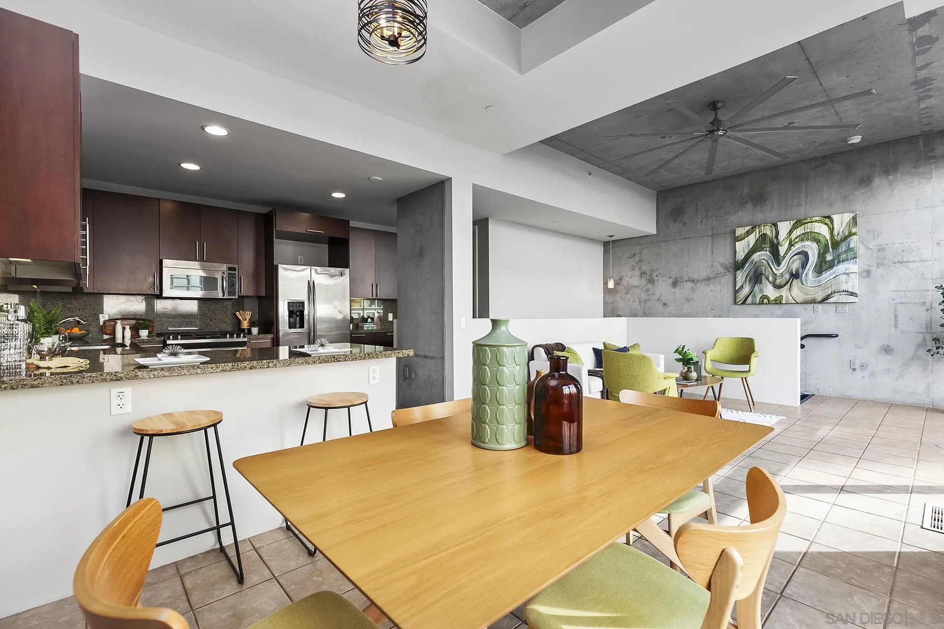 Photo #6: 250038898 Listing 