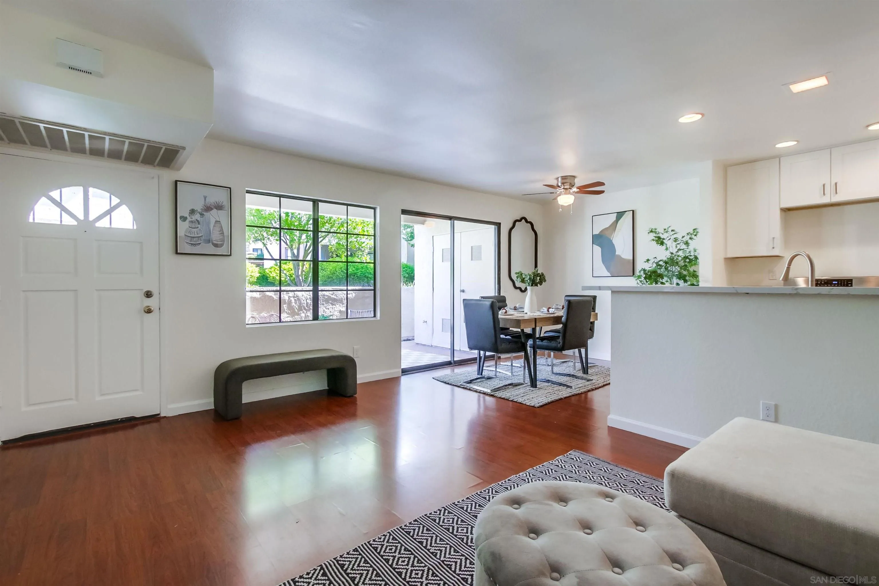 Photo #8: 250038902 Listing: Photo #8