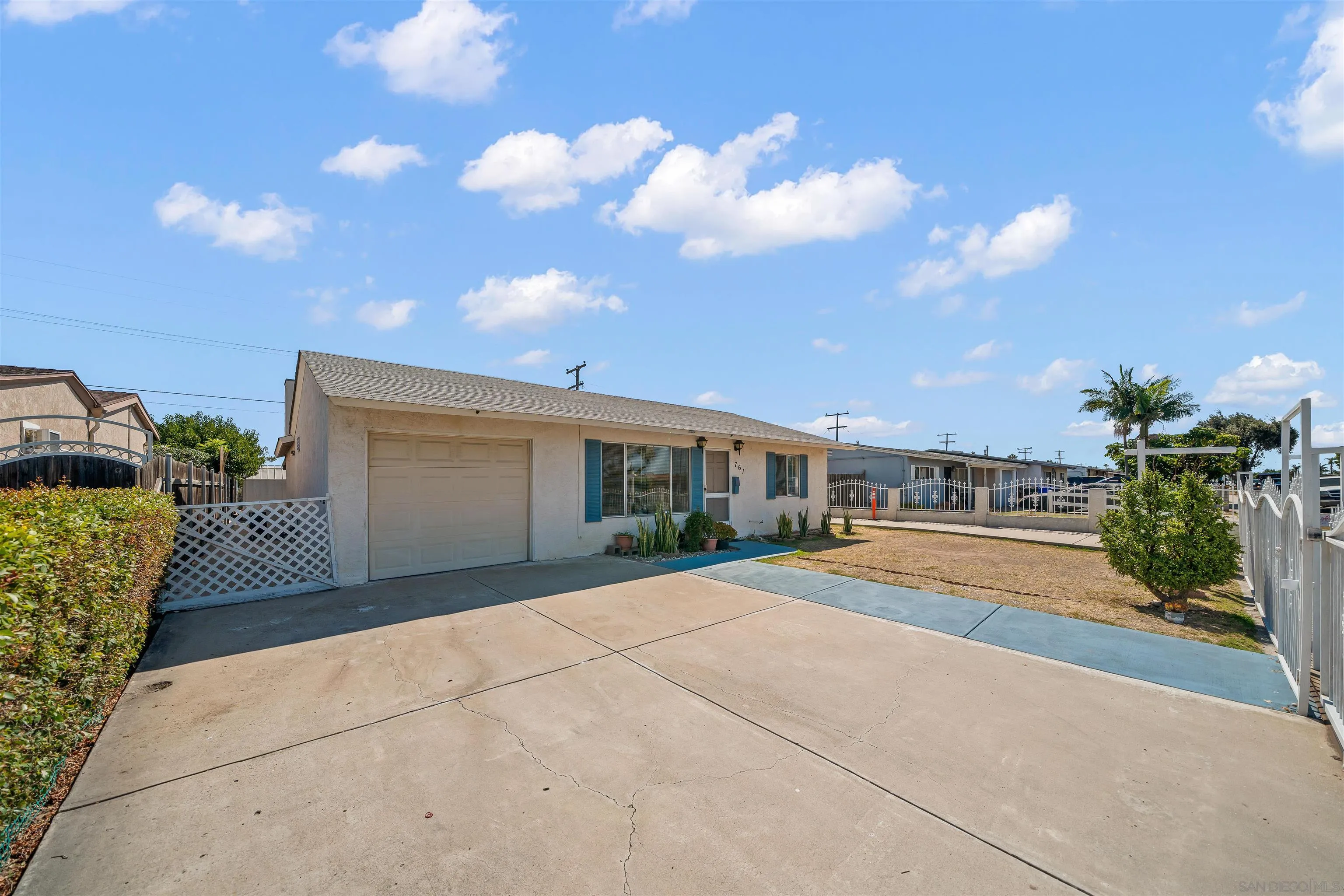 https://cdn.realtyfeed.com/cdn/127/250038906/81468eb998c5e33e34ba4e58fa599ca0.webp