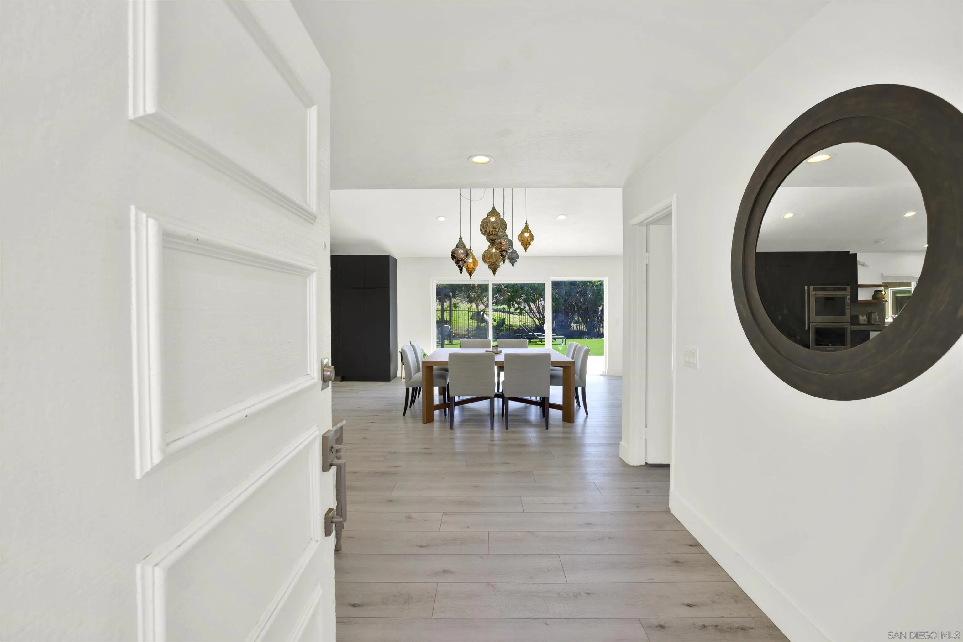 https://cdn.realtyfeed.com/cdn/127/250038914/0fb28e2ea0f537cac6cb18e25879d64a.webp