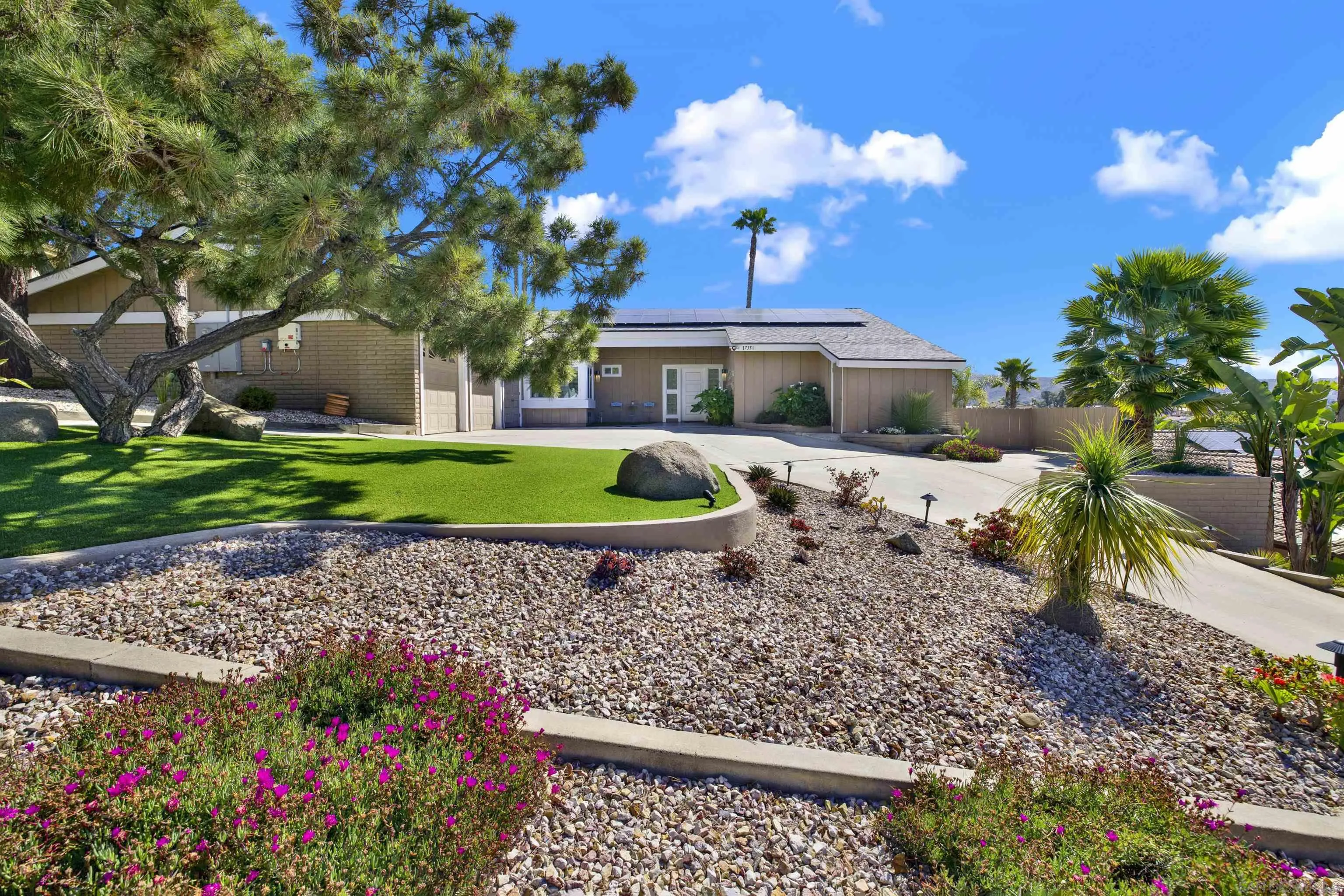 https://cdn.realtyfeed.com/cdn/127/250038914/10c649fa35a3ce72e0884e480d299a50.webp