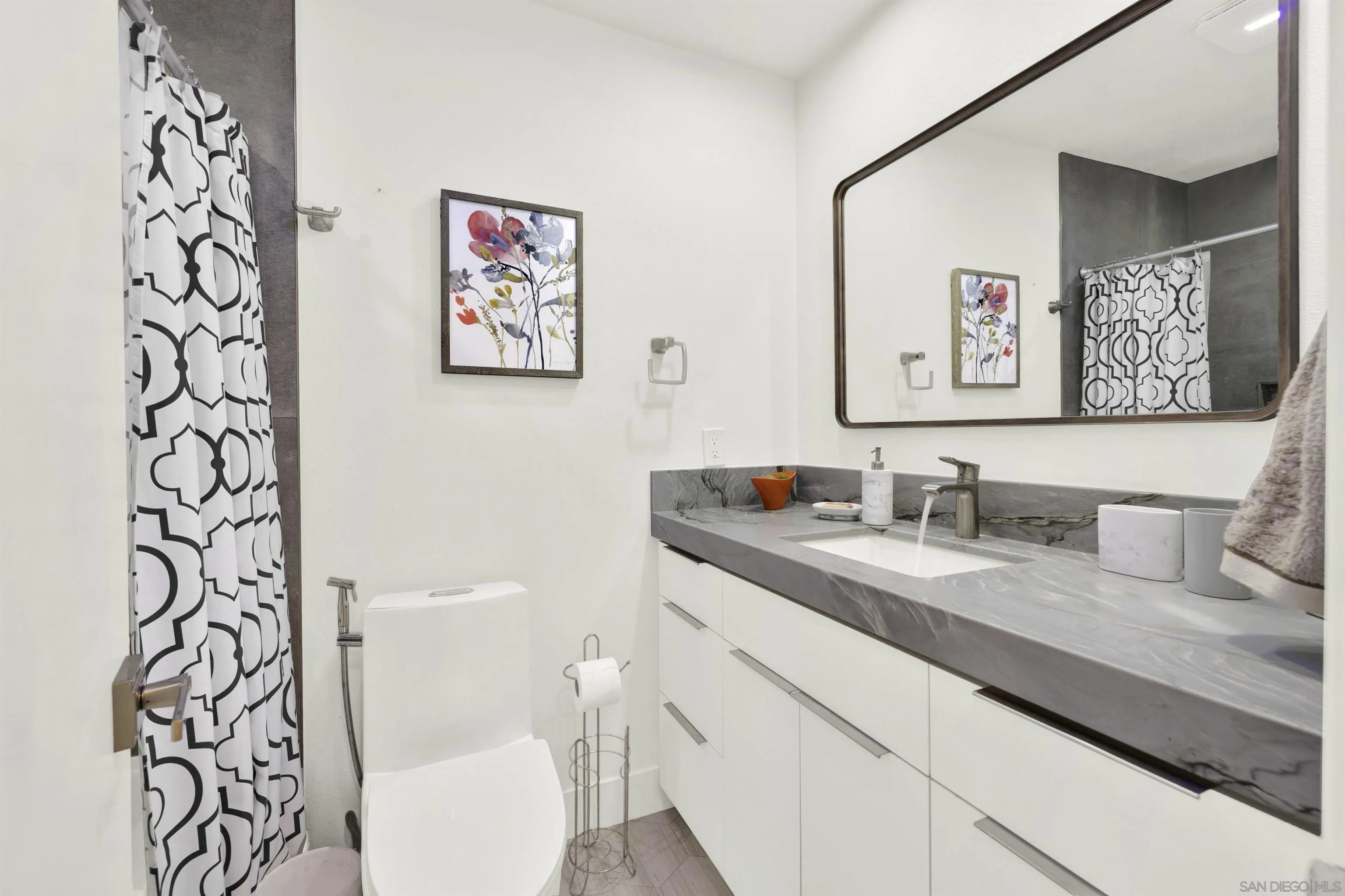 https://cdn.realtyfeed.com/cdn/127/250038914/4998b3da7b03cd61c419b019f6e01ce9.webp
