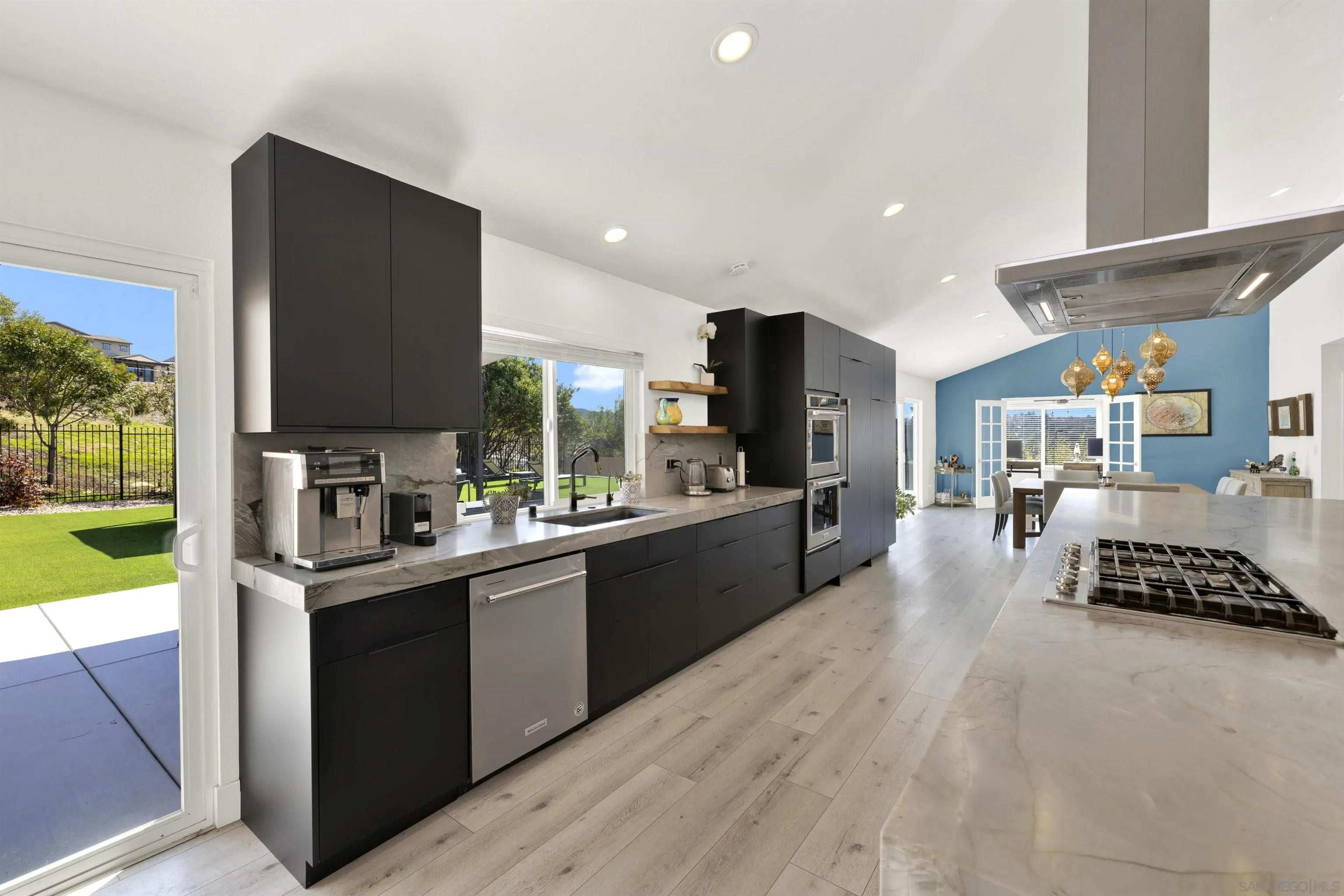 https://cdn.realtyfeed.com/cdn/127/250038914/6ee22b9a92f4c3def6aacf1883b07773.webp